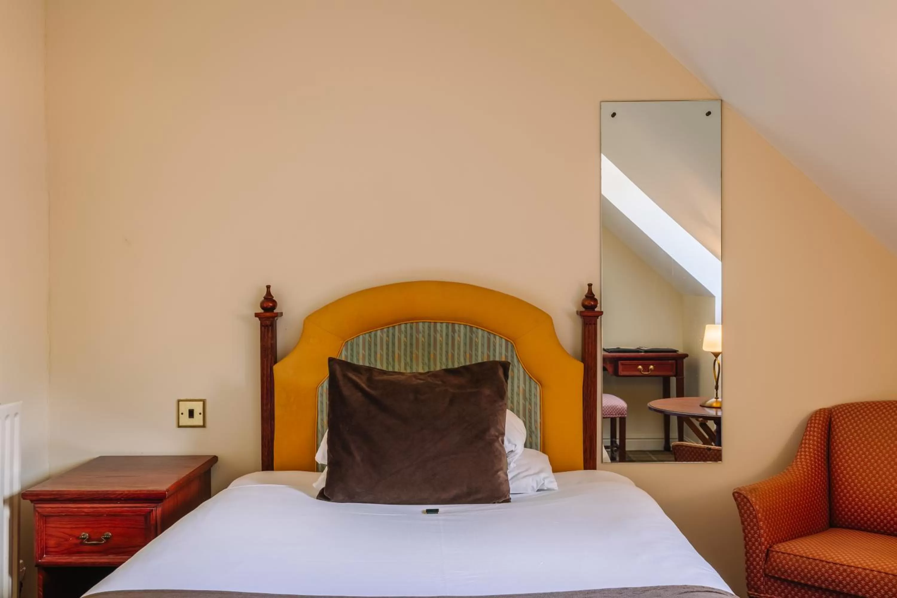 Bedroom, Bed in Muthu Belstead Brook Hotel