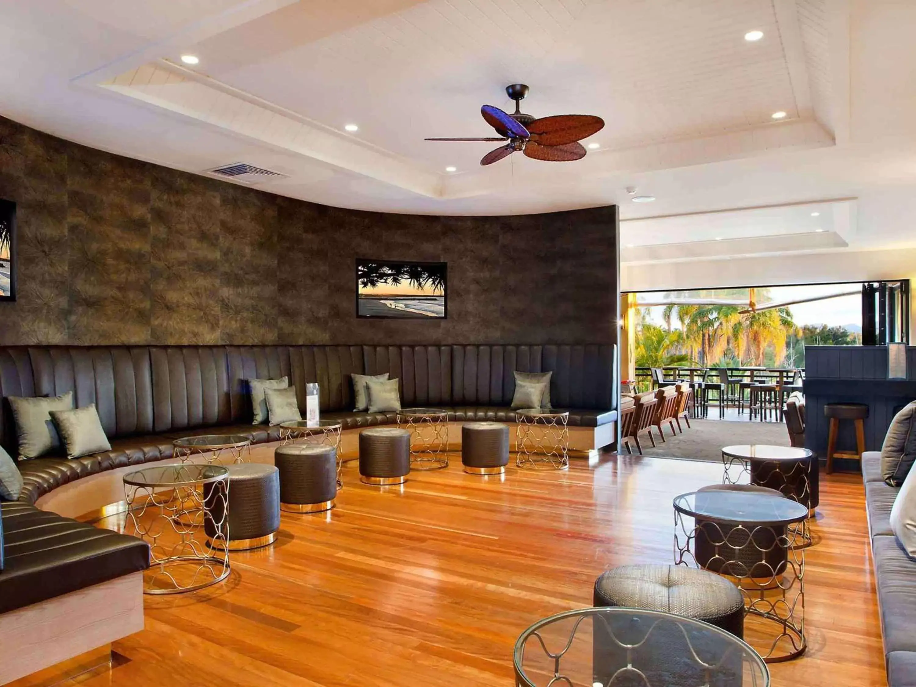 Lounge or bar, Lounge/Bar in Mercure Gold Coast Resort