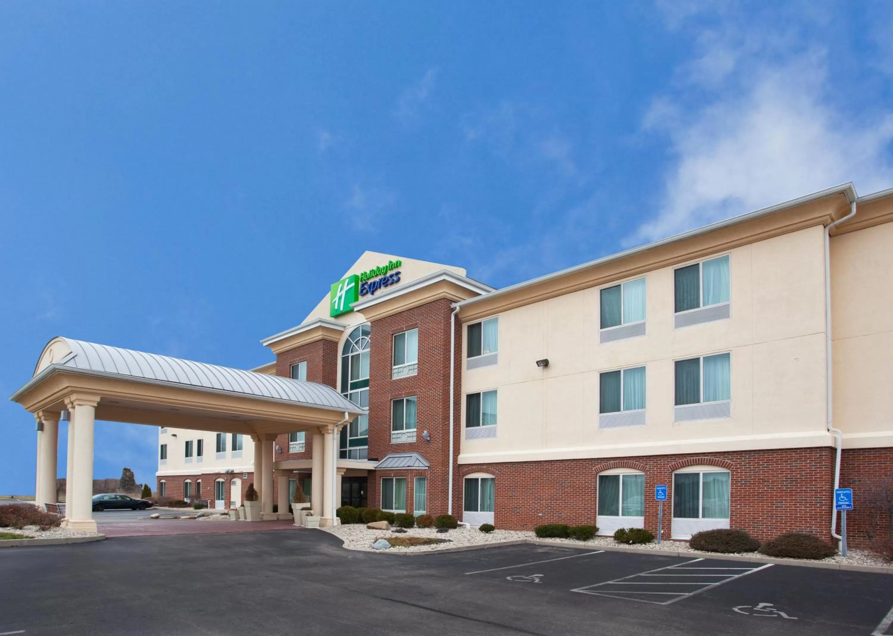 Property building in Holiday Inn Express Hotel & Suites Cincinnati-Blue Ash by IHG