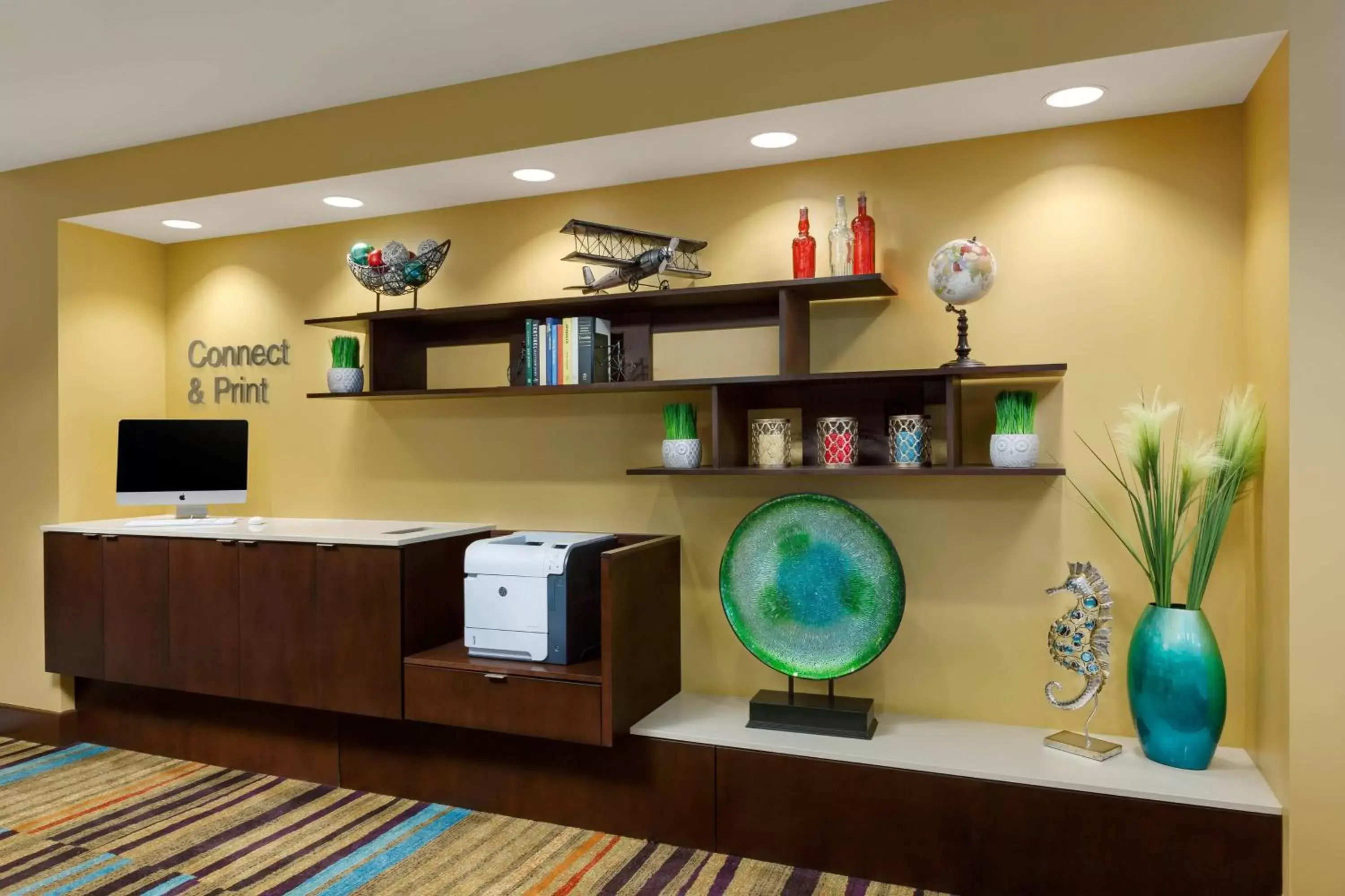 Business facilities in Fairfield Inn & Suites by Marriott Key West at The Keys Collection