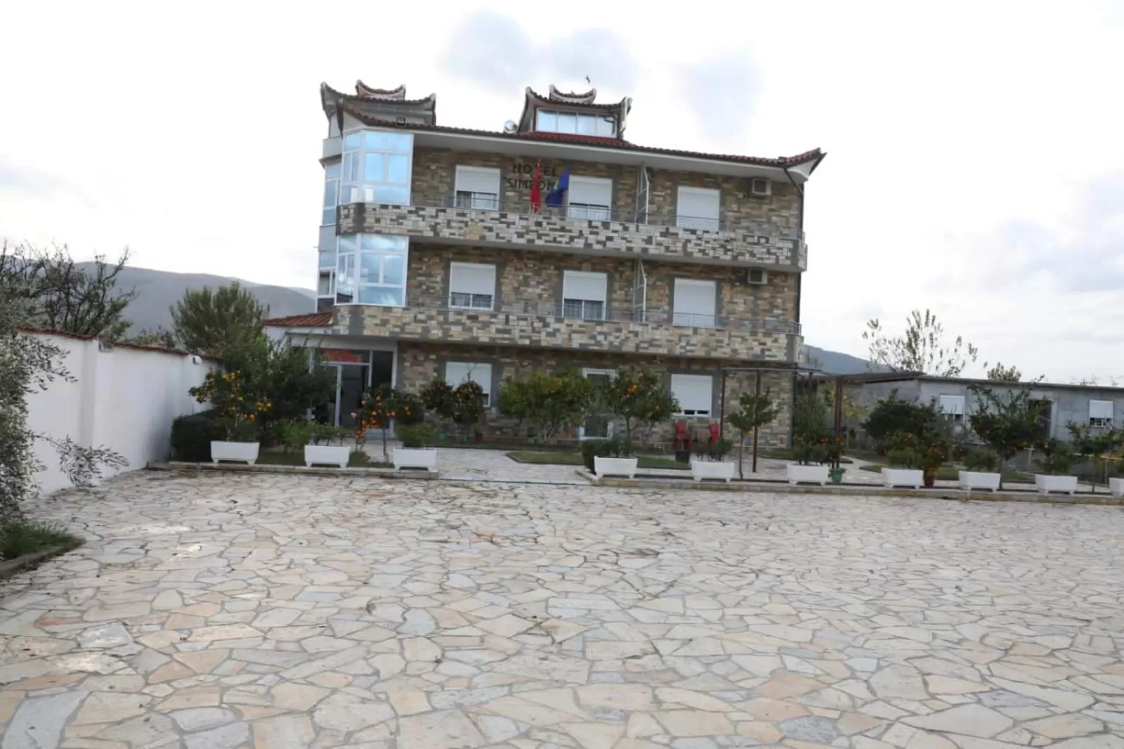 Day in Guest House Simeone