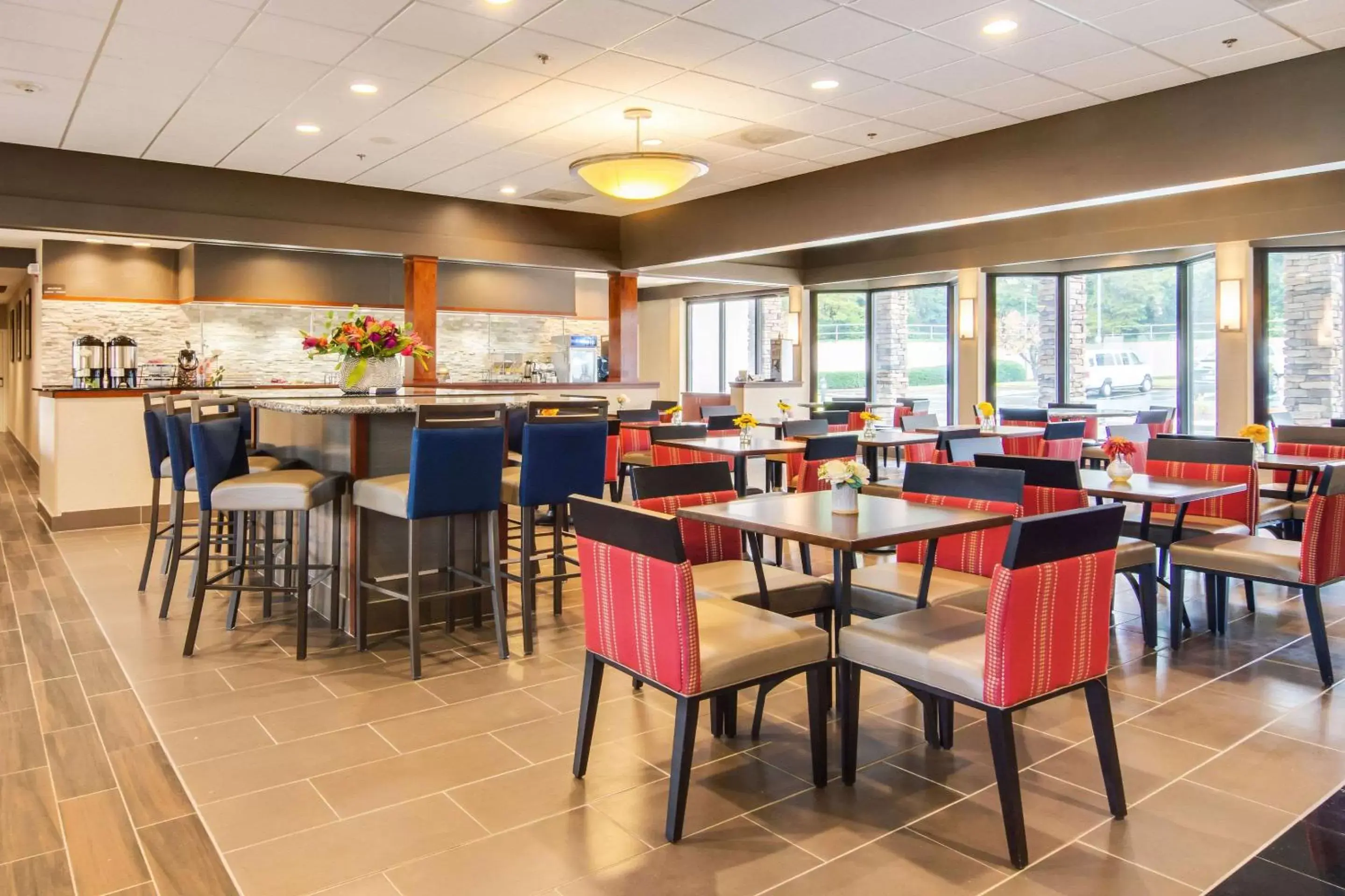 Restaurant/Places to Eat in Comfort Inn Roswell-Dunwoody