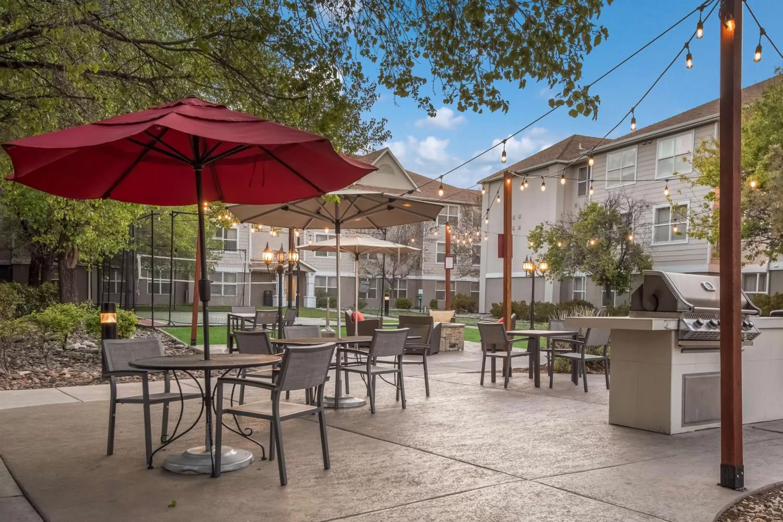Property building, Restaurant/Places to Eat in Sonesta ES Suites Reno