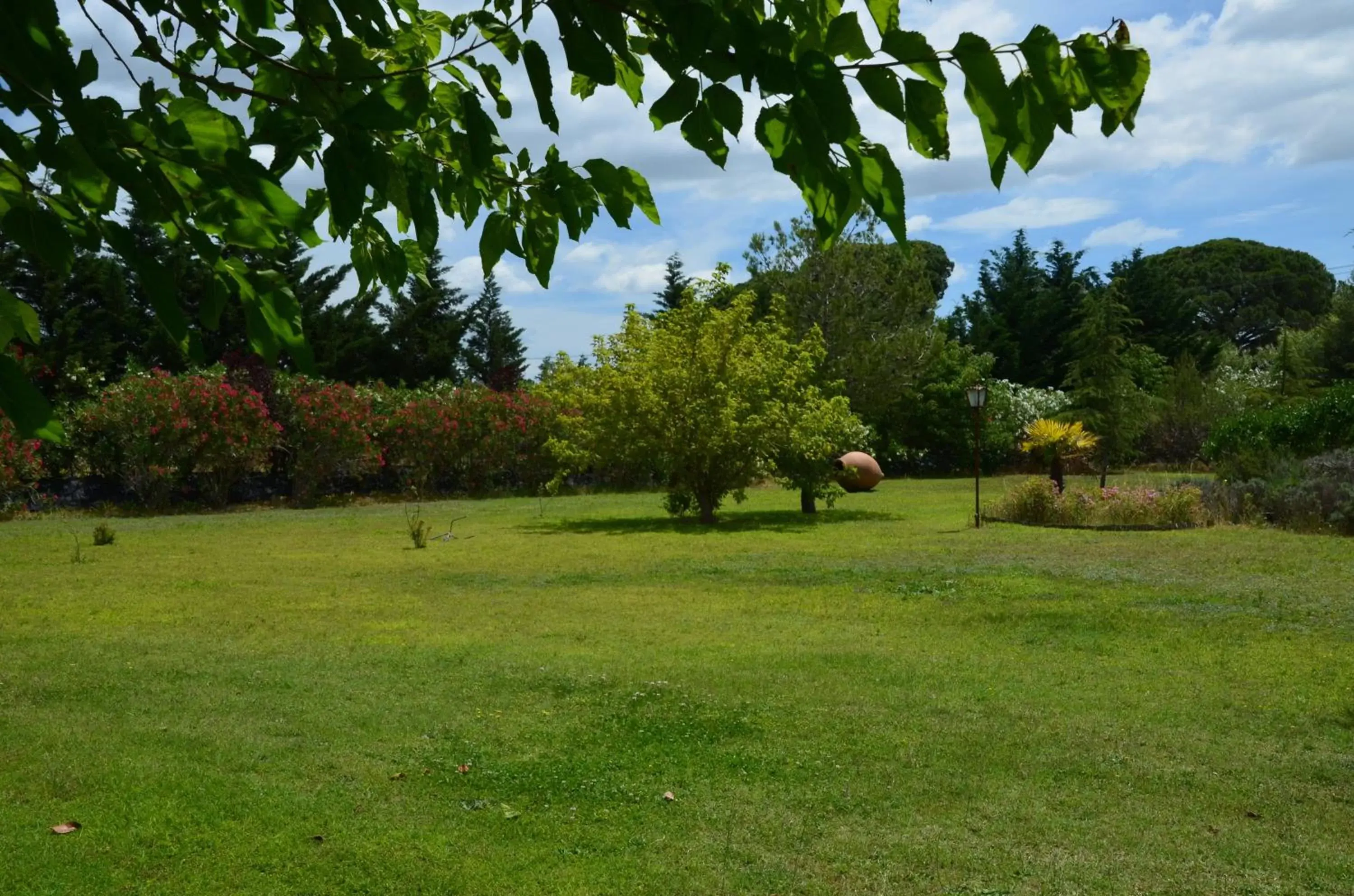 Garden view, Garden in Mas de la Montille