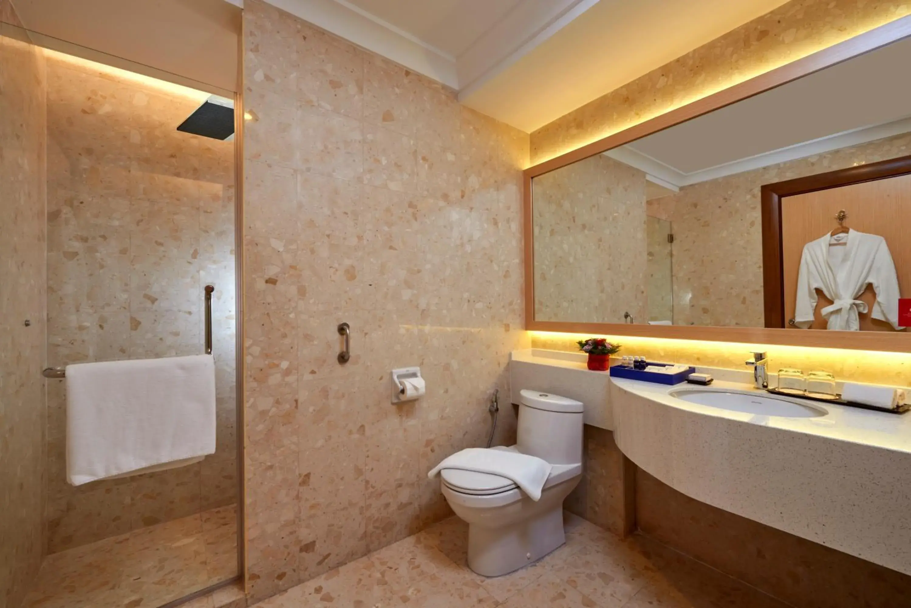 Bathroom in Pearl International Hotel