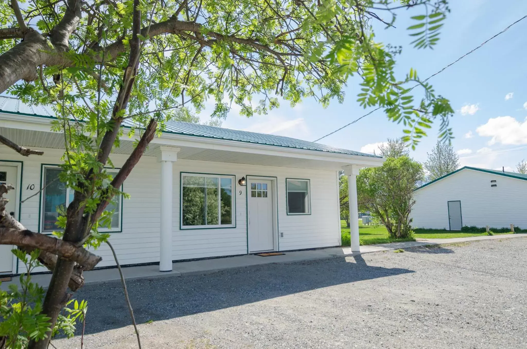 Facade/entrance, Property Building in Colony Suites