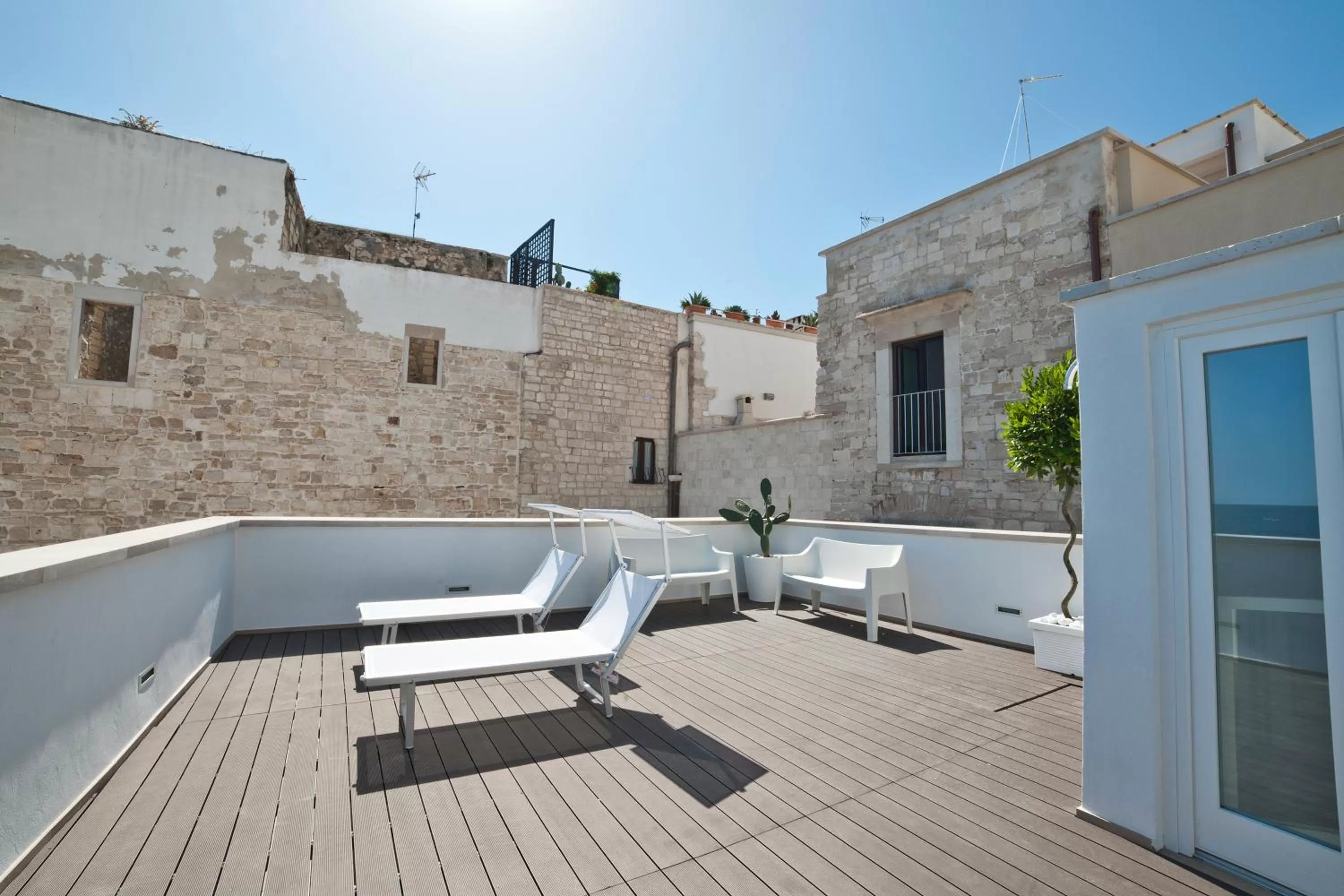 Solarium in MoMa Molfetta Mare