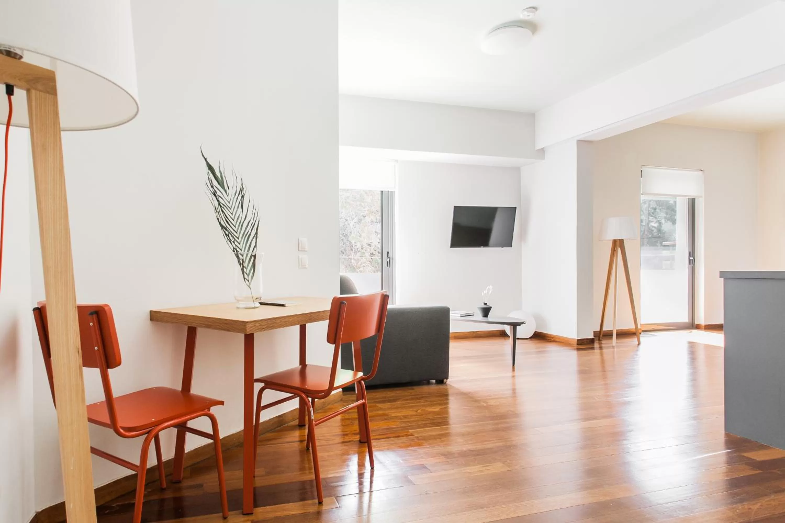 Dining Area in ZOIA The Hill by UPSTREET