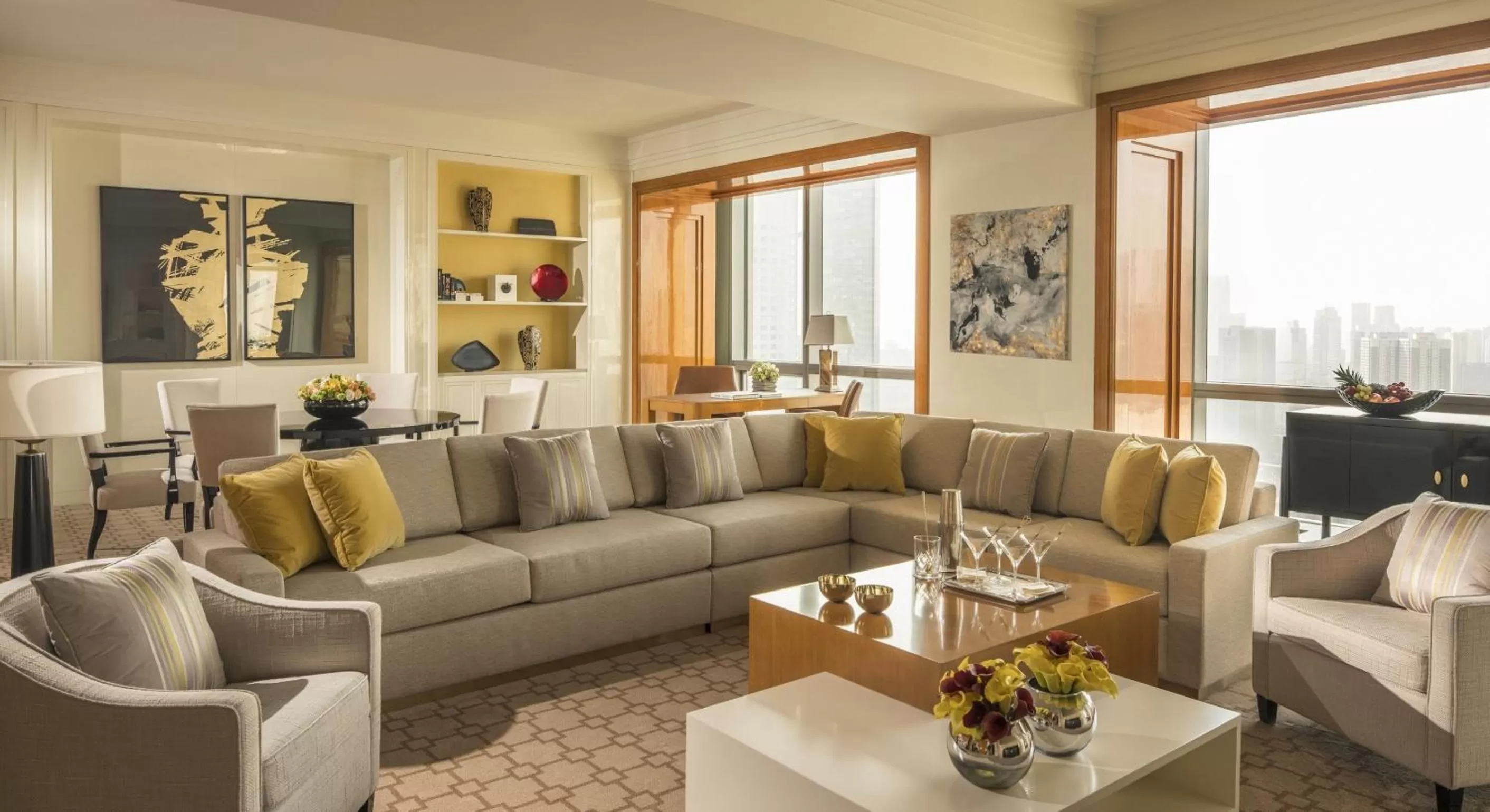 Coffee/tea facilities in Four Seasons Hotel Tianjin