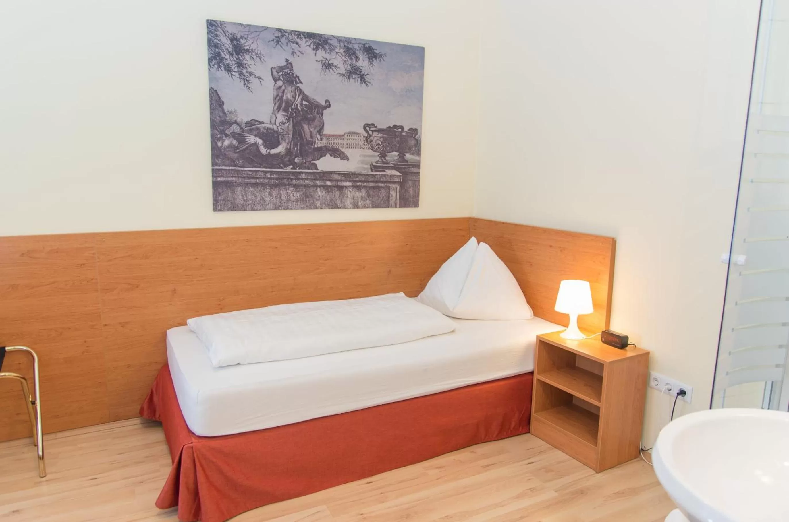 Photo of the whole room, Bed in Pension Lehrerhaus