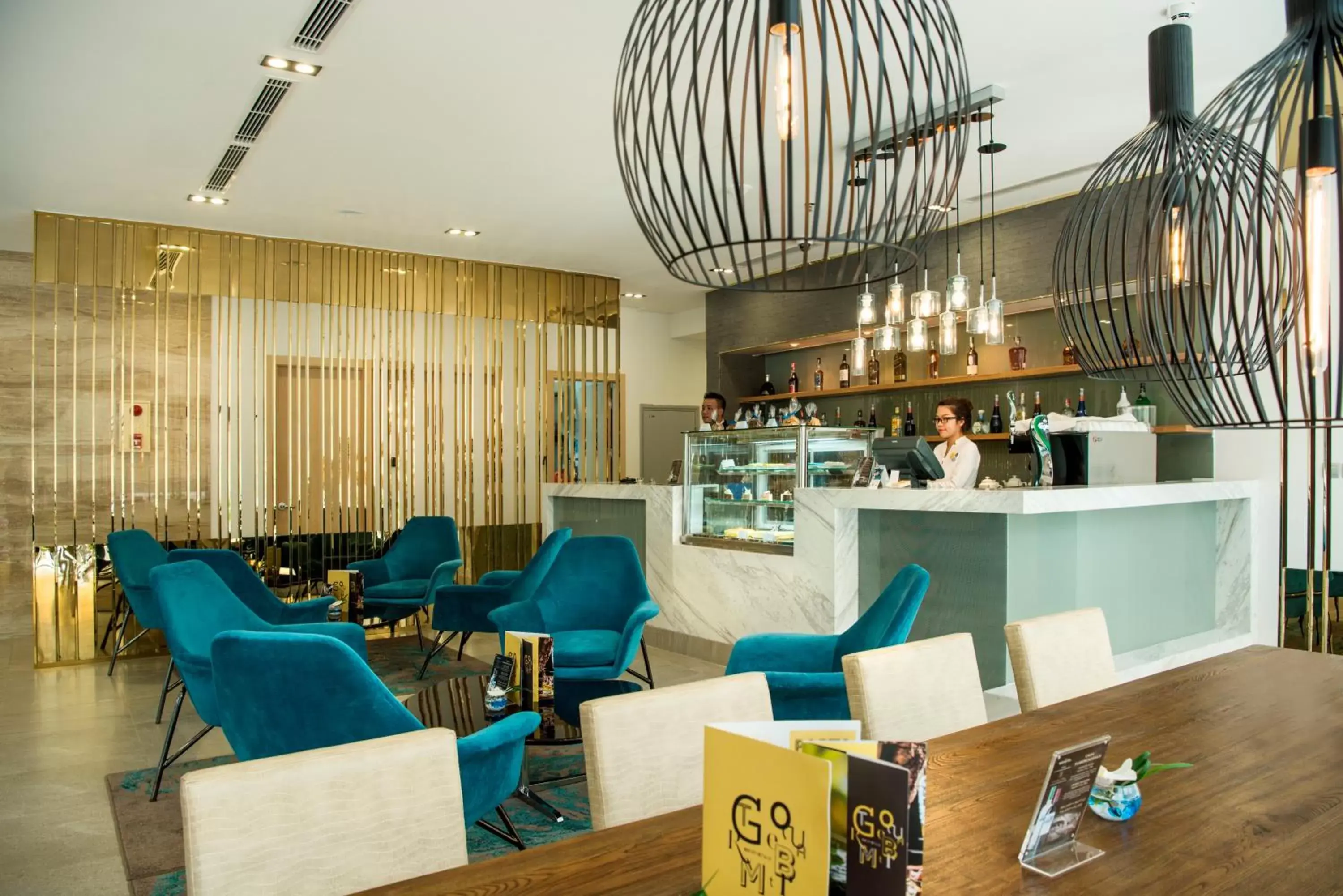 Restaurant/places to eat in Novotel Suites Hanoi