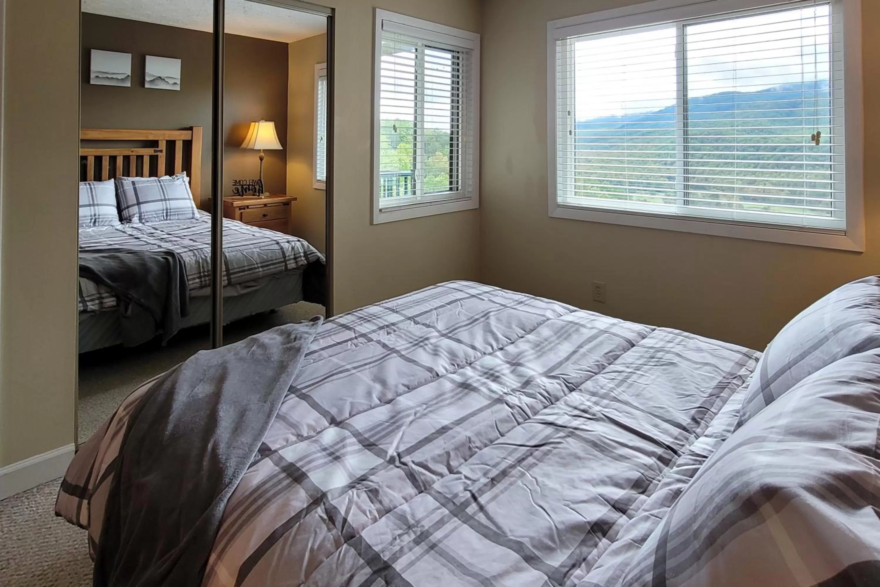 Bed in Grand View Loft