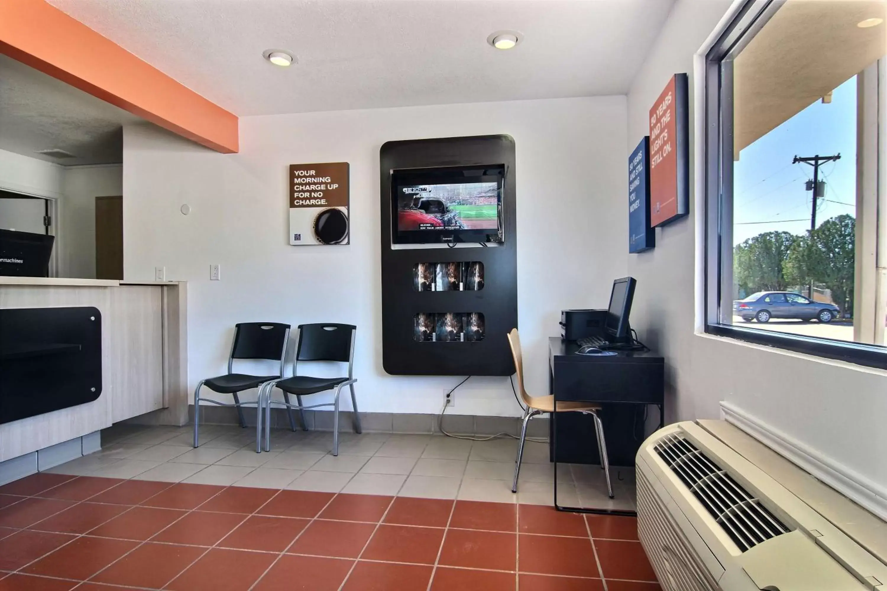 Lobby or reception, Seating Area in Motel 6-Carlsbad, NM