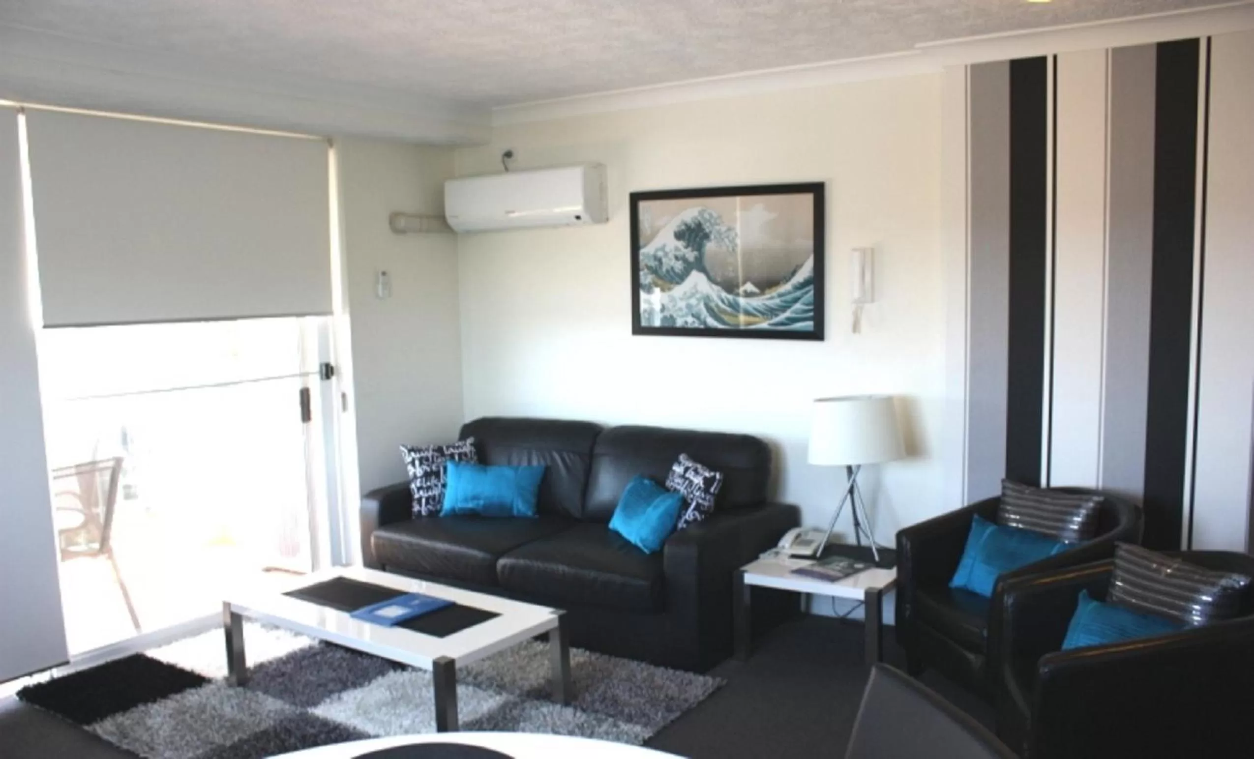 Living room in Royal Pacific Resort