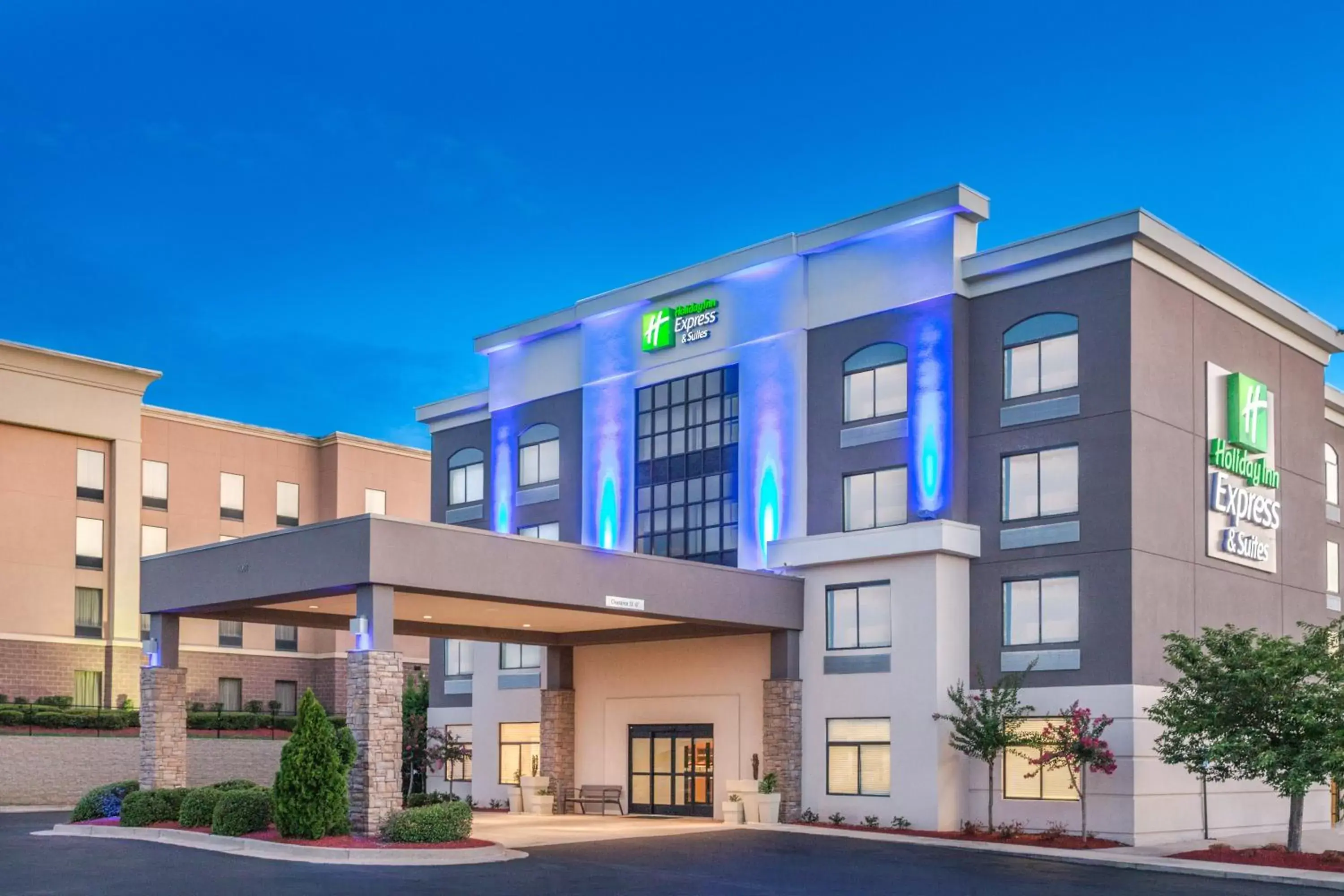 Property building in Holiday Inn Express & Suites Augusta West - Ft Gordon Area, an IHG Hotel