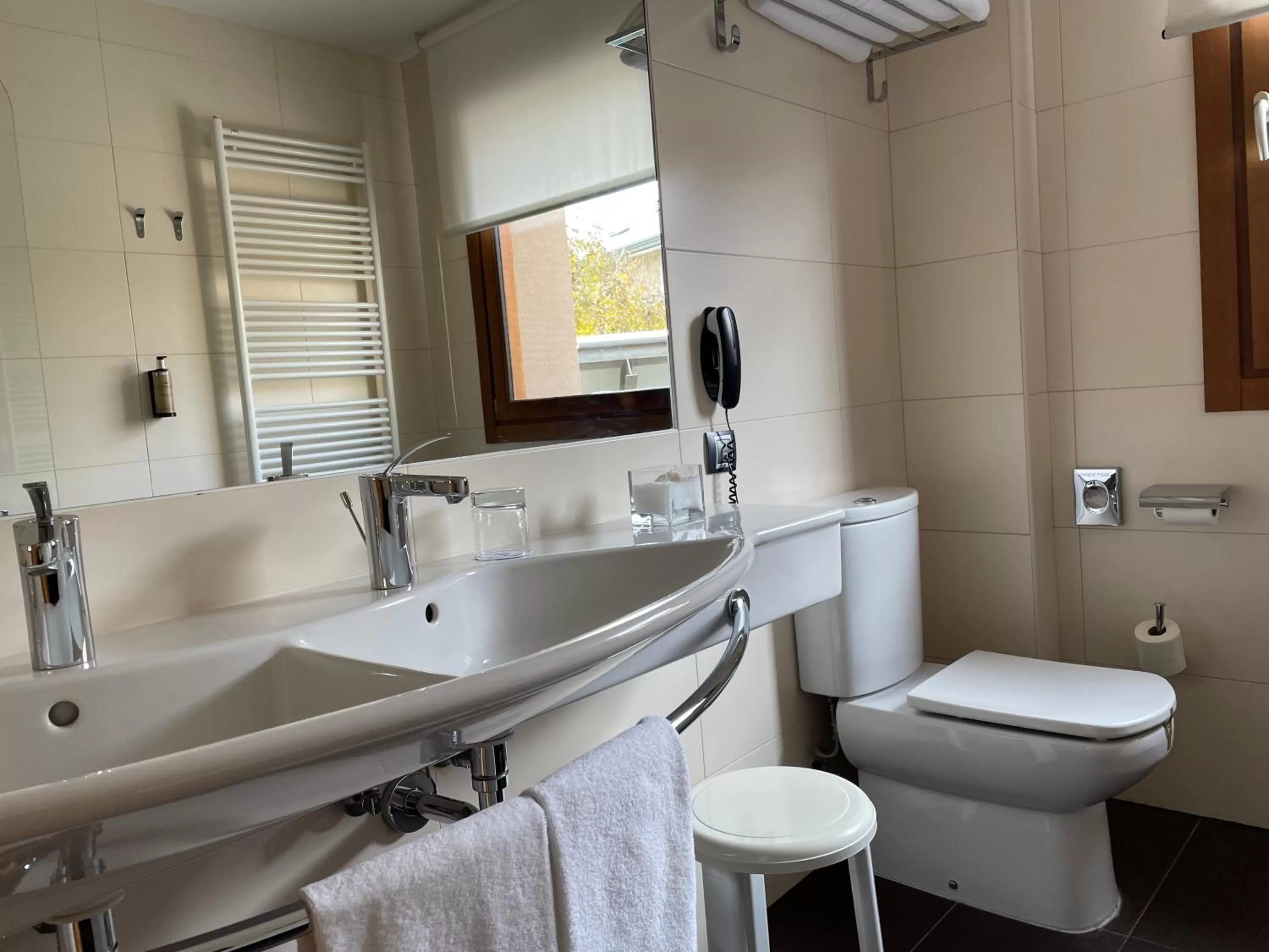 Bathroom in Parador de Puebla de Sanabria