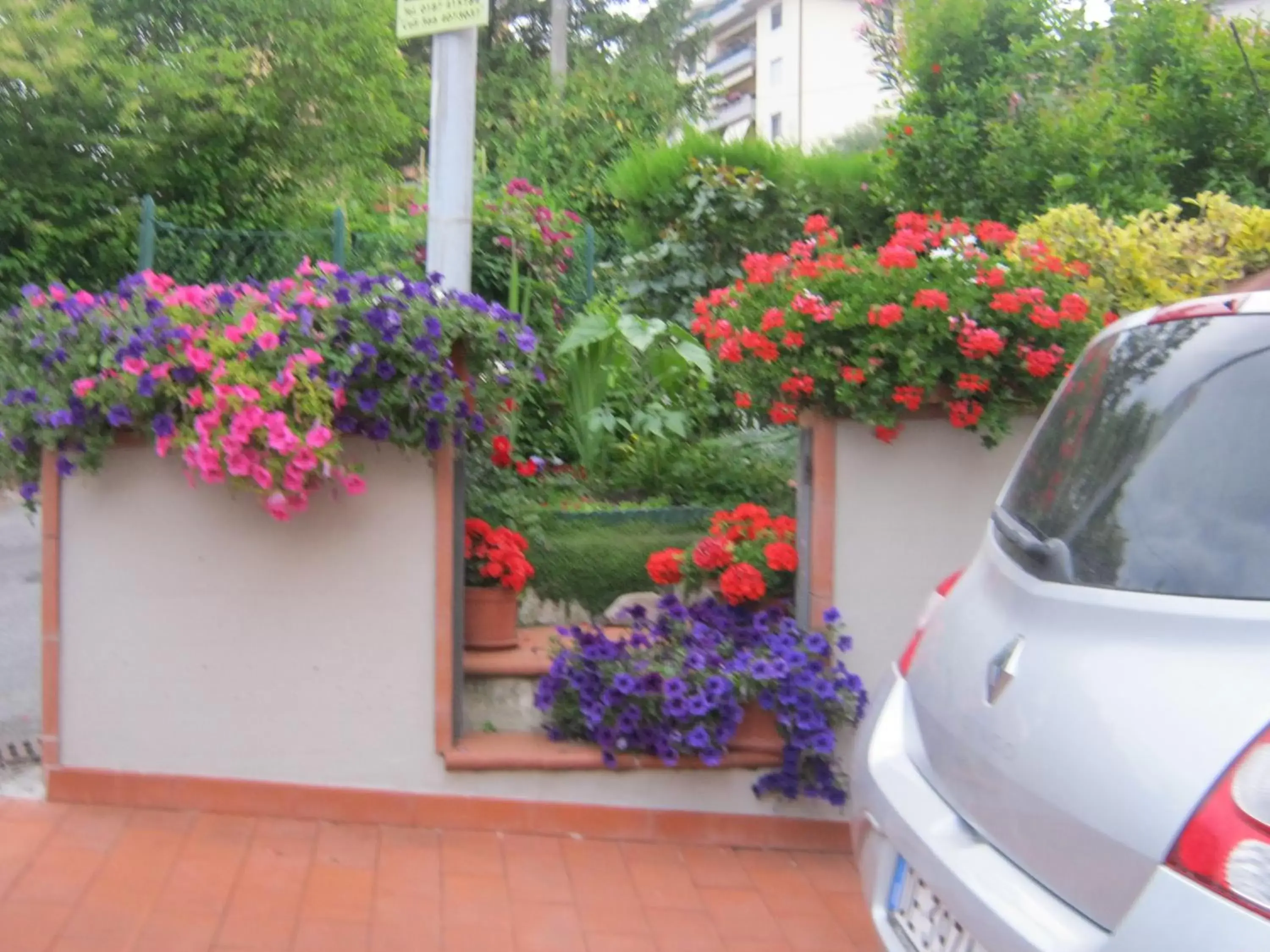 Facade/entrance in Il Melograno B&B