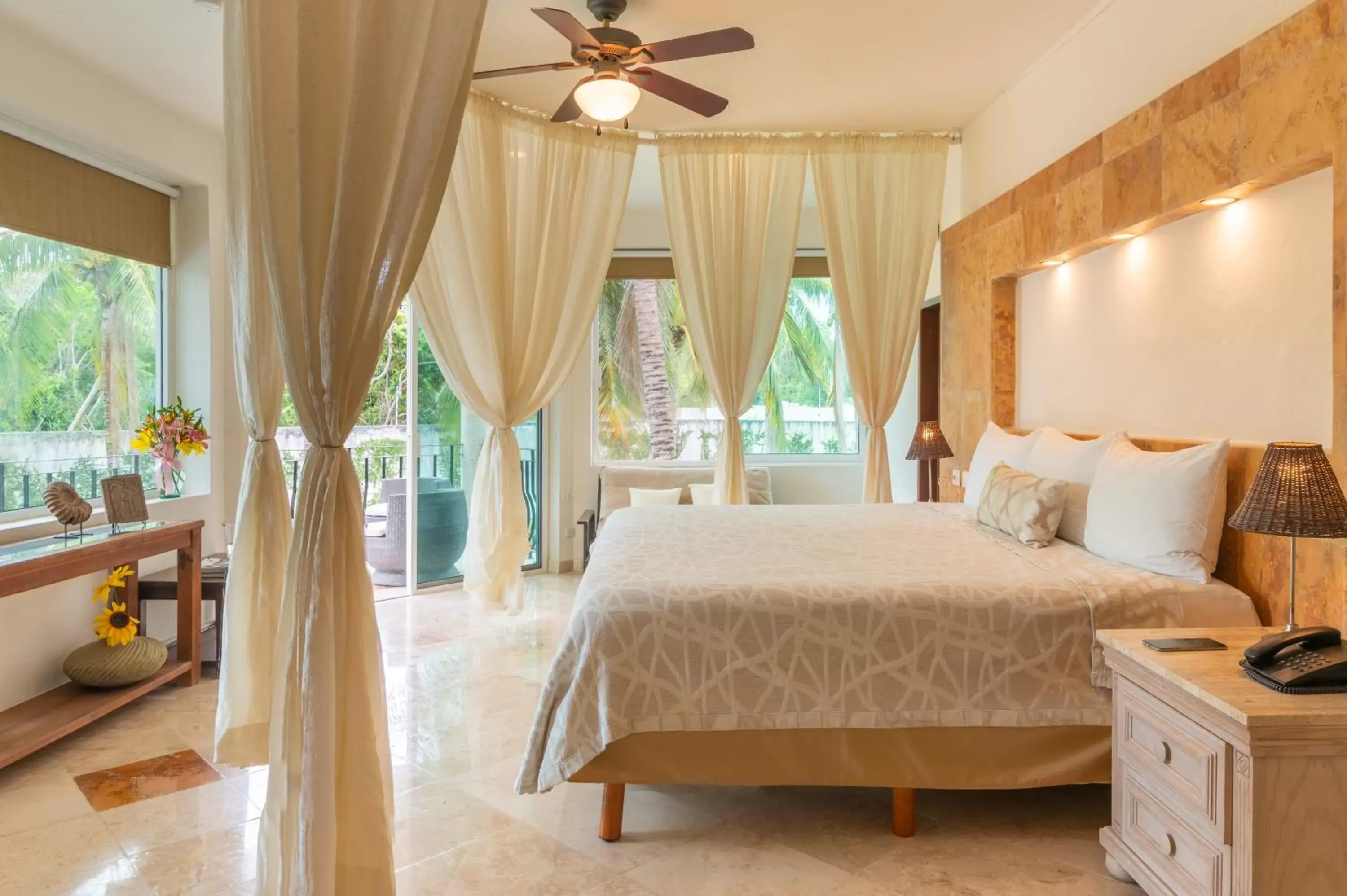 Photo of the whole room, Bed in Villa Palmeras