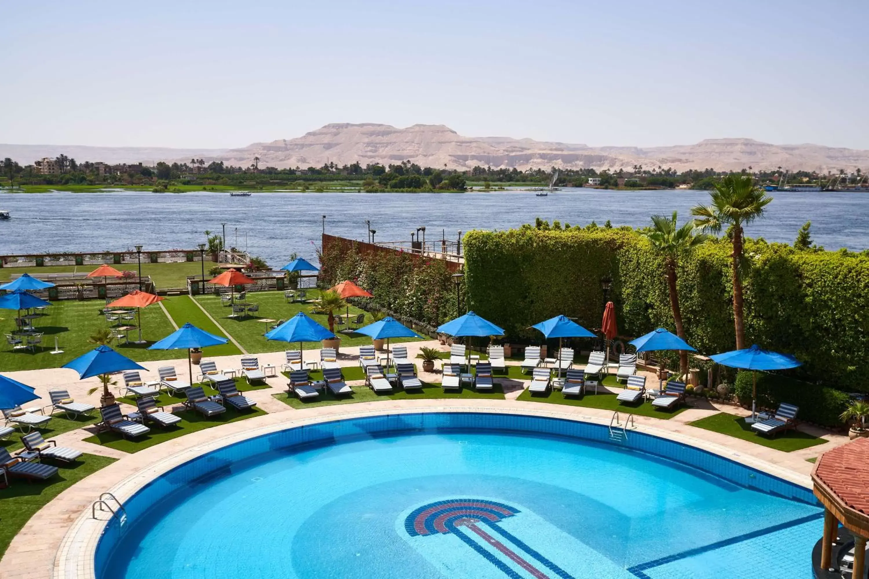 Pool View in Sonesta St. George Hotel - Convention Center