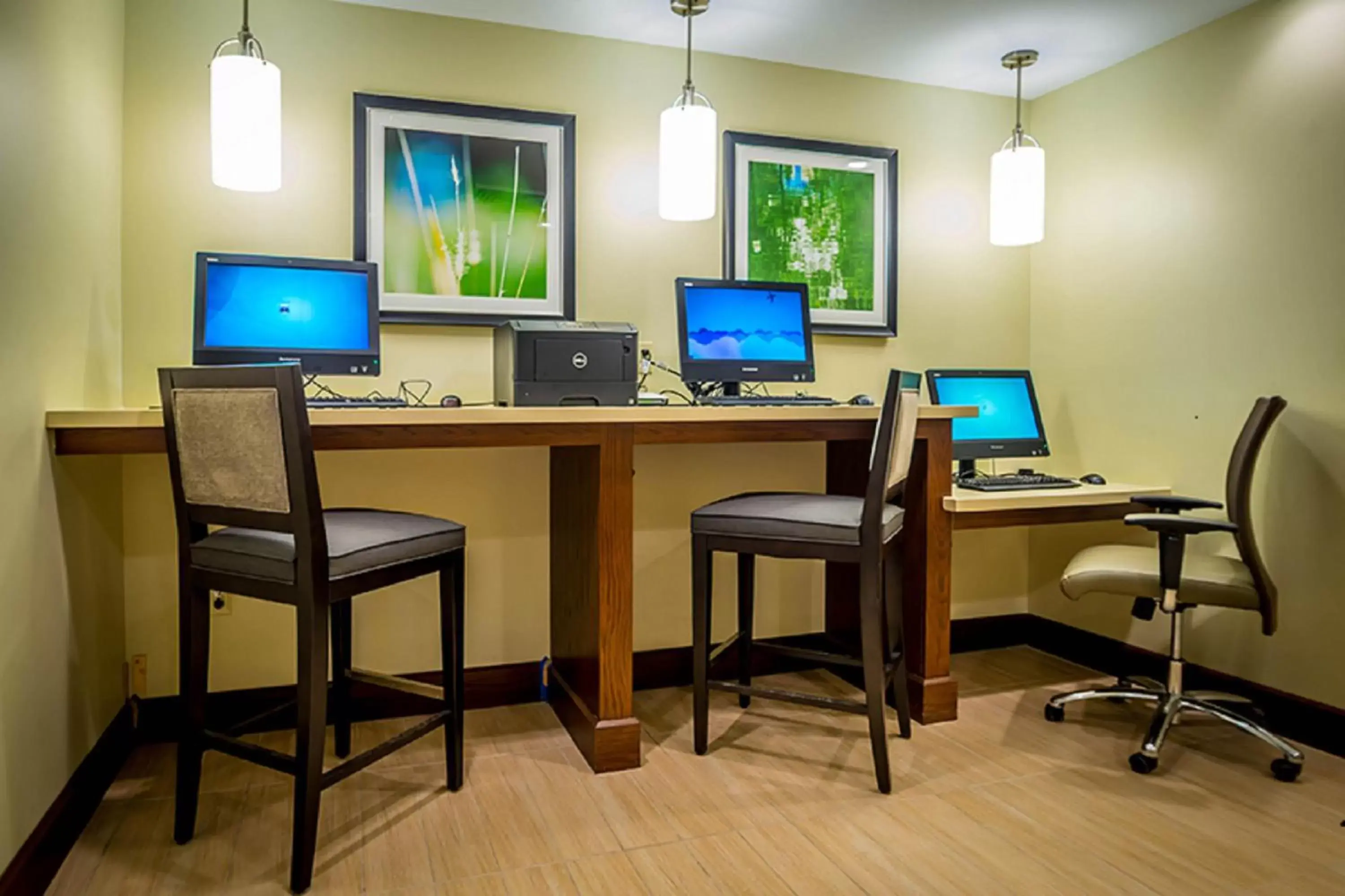 Other, Business Area/Conference Room in Staybridge Suites Dearborn, an IHG Hotel