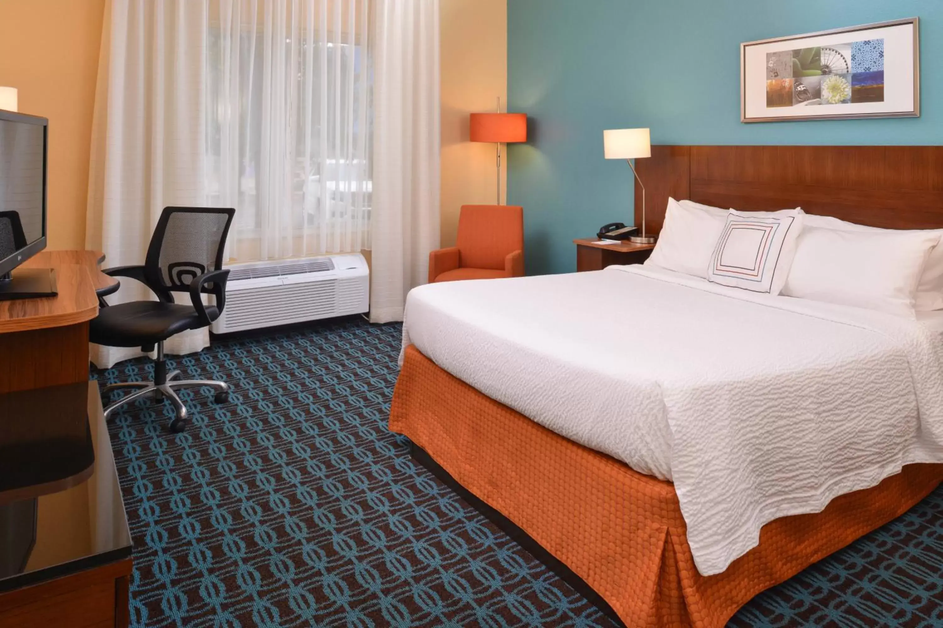 Standard Queen Room in Fairfield Inn St. Louis St. Charles Standard Queen Room in Fairfield Inn St. Louis St. Charles