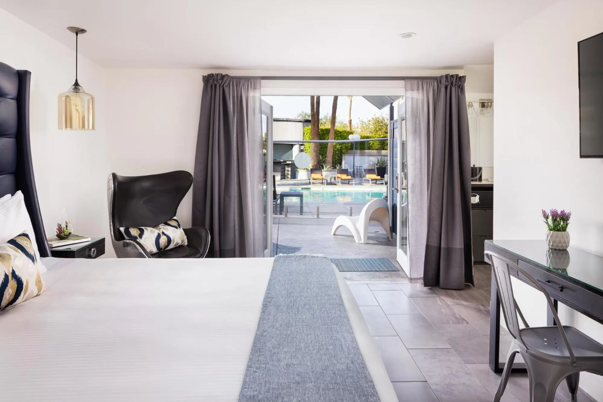 Bed in The Palm Springs Hotel