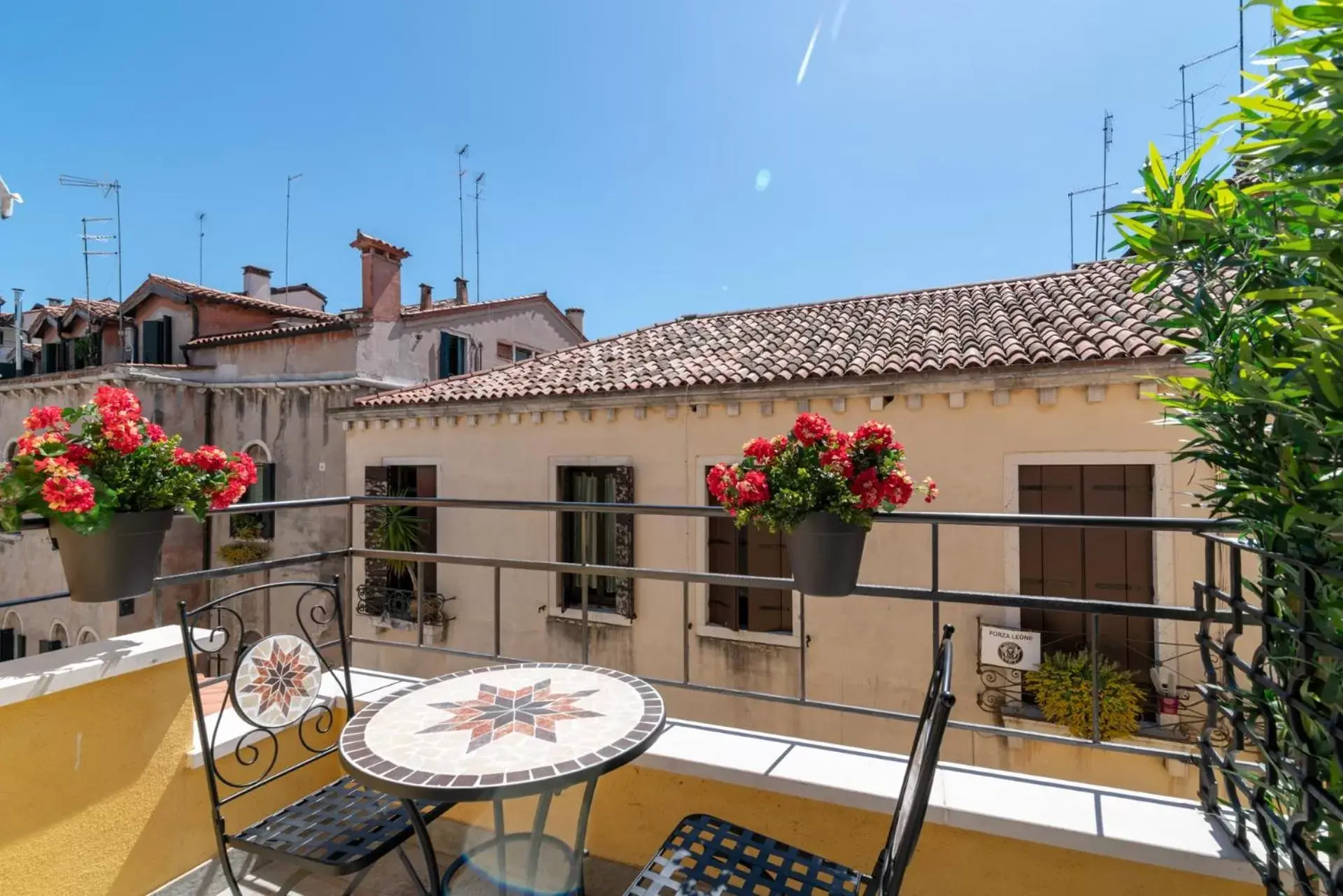 Balcony/Terrace, Property Building in Grifoni Boutique Hotel