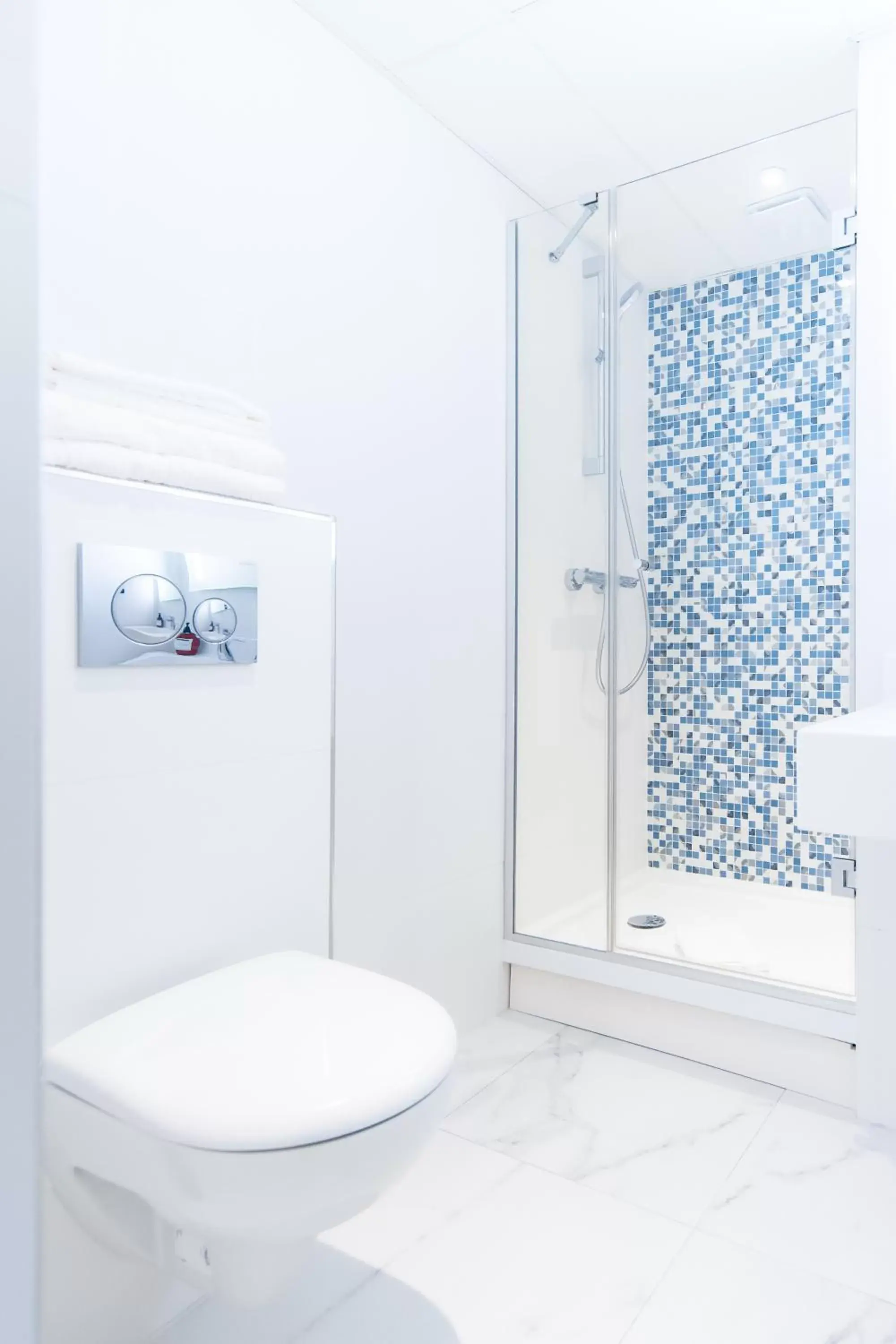Shower, Bathroom in Hôtel Bleu de Grenelle