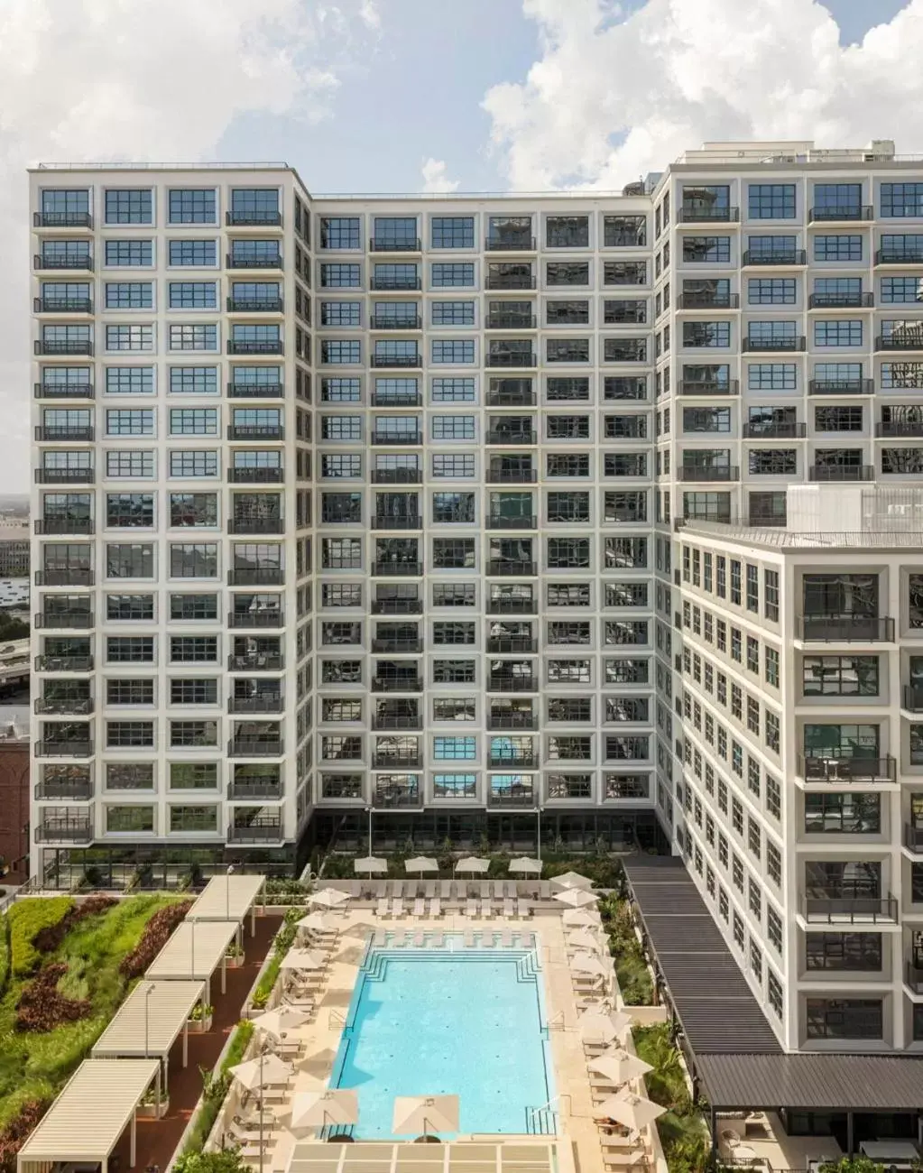 Property building, Pool View in ROOST Tampa