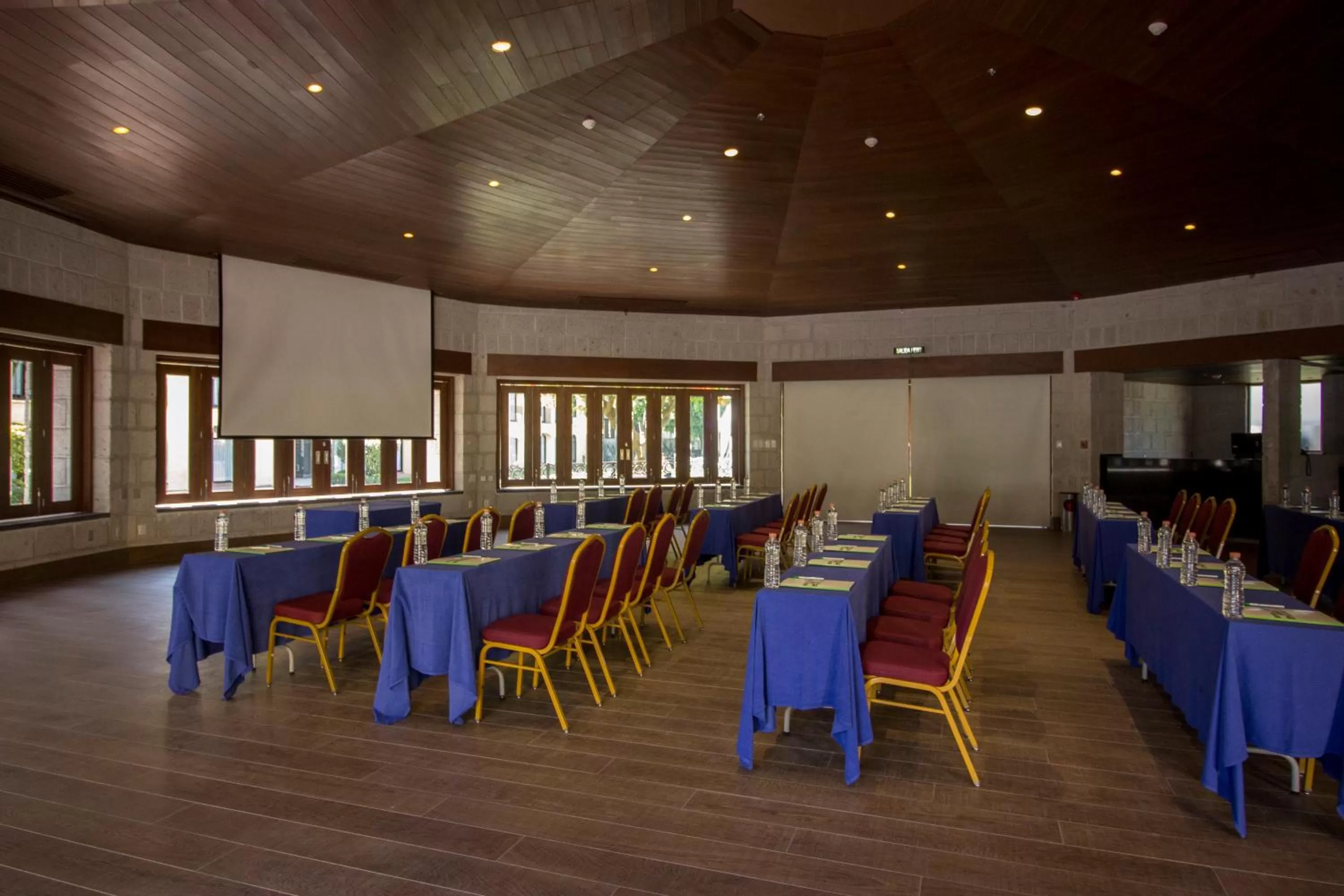 Meeting/conference room in Holiday Inn Queretaro Centro Historico by IHG