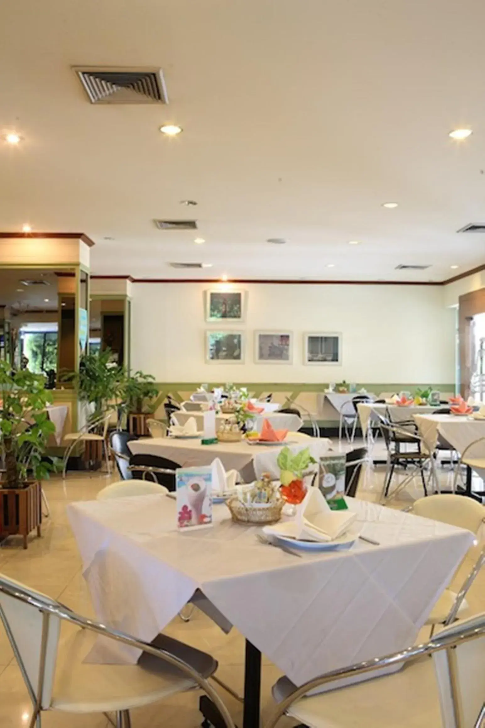 Restaurant/places to eat in River Kwai Hotel Restaurant/places to eat in River Kwai Hotel