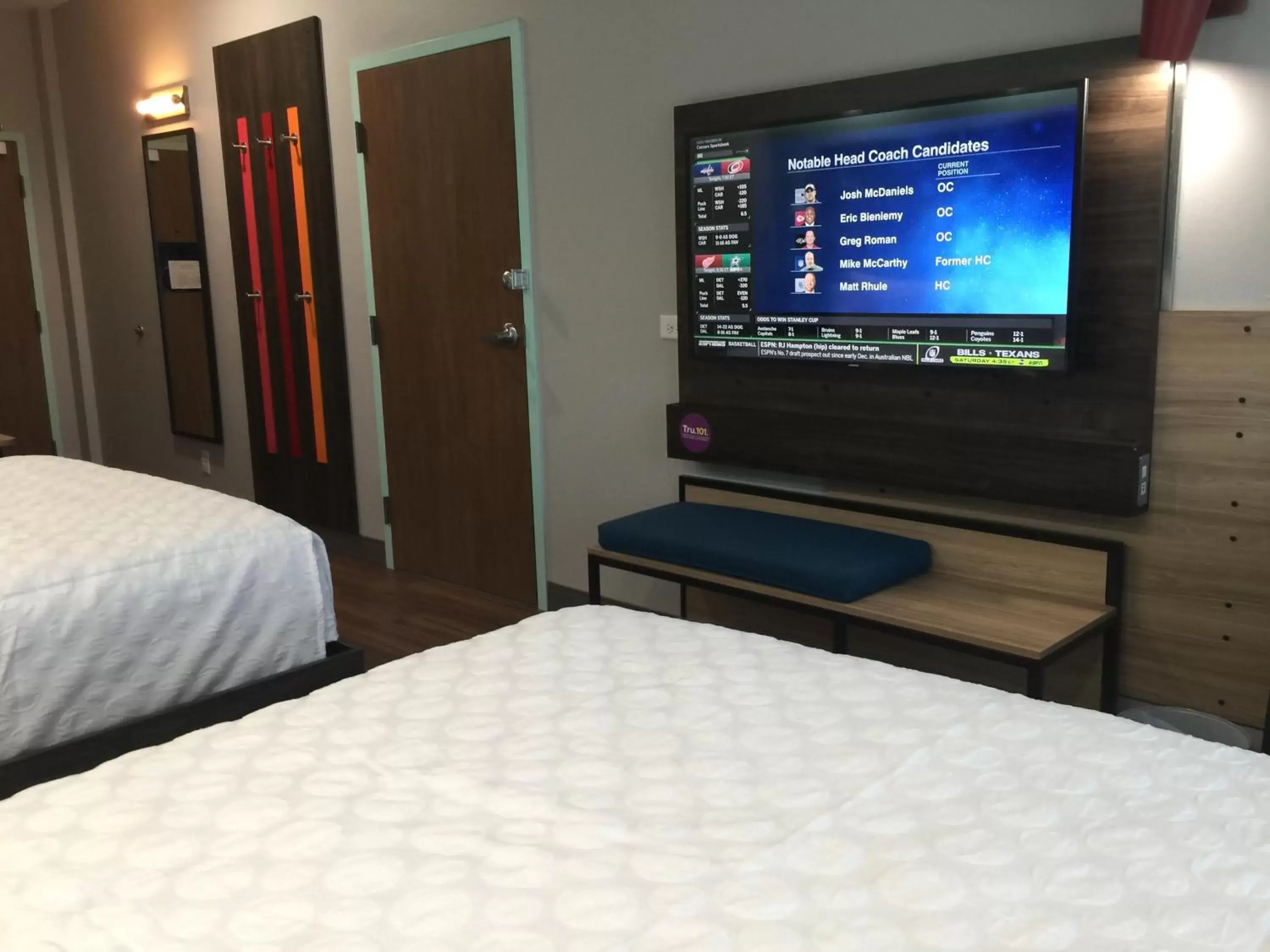 Bed, TV/Entertainment Center in Tru By Hilton Katy Houston West, Tx