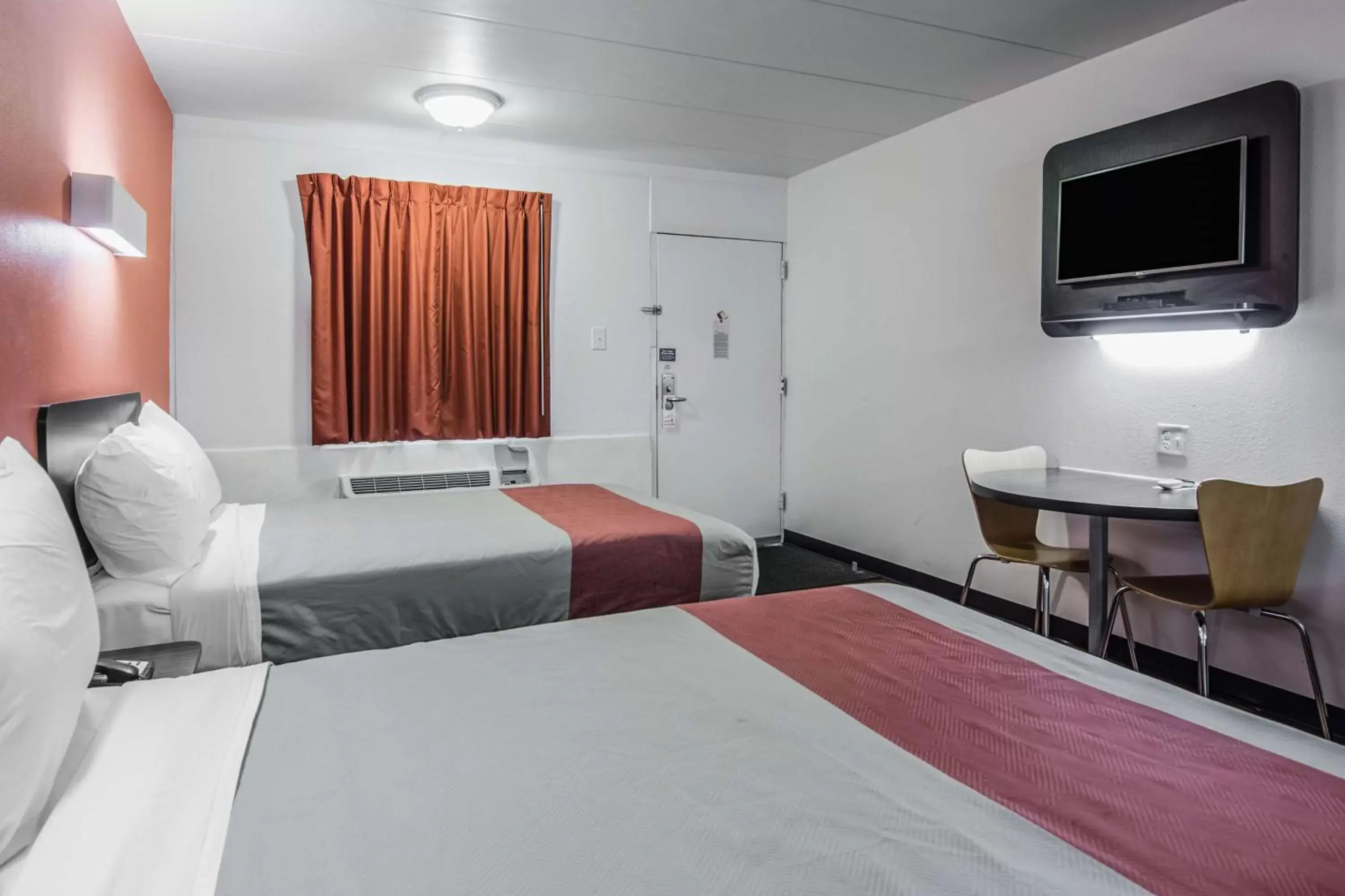 Photo of the whole room, Bed in Motel 6-Glassboro, NJ - Rowan University Photo of the whole room, Bed in Motel 6-Glassboro, NJ - Rowan University