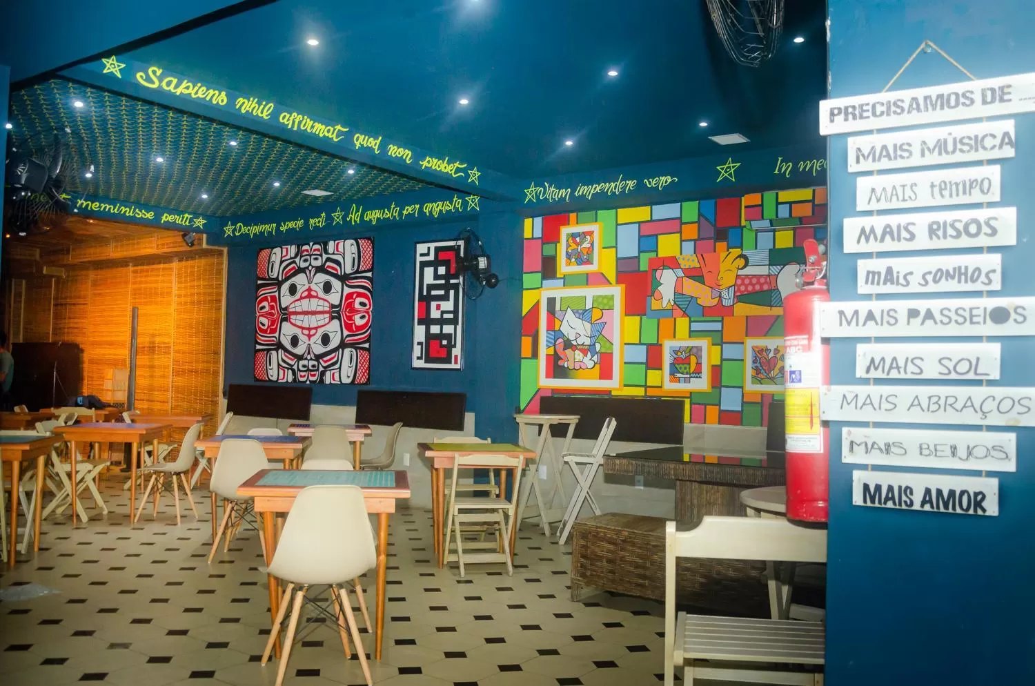 Restaurant/Places to Eat in Pousada e Hostel Chez Marianne