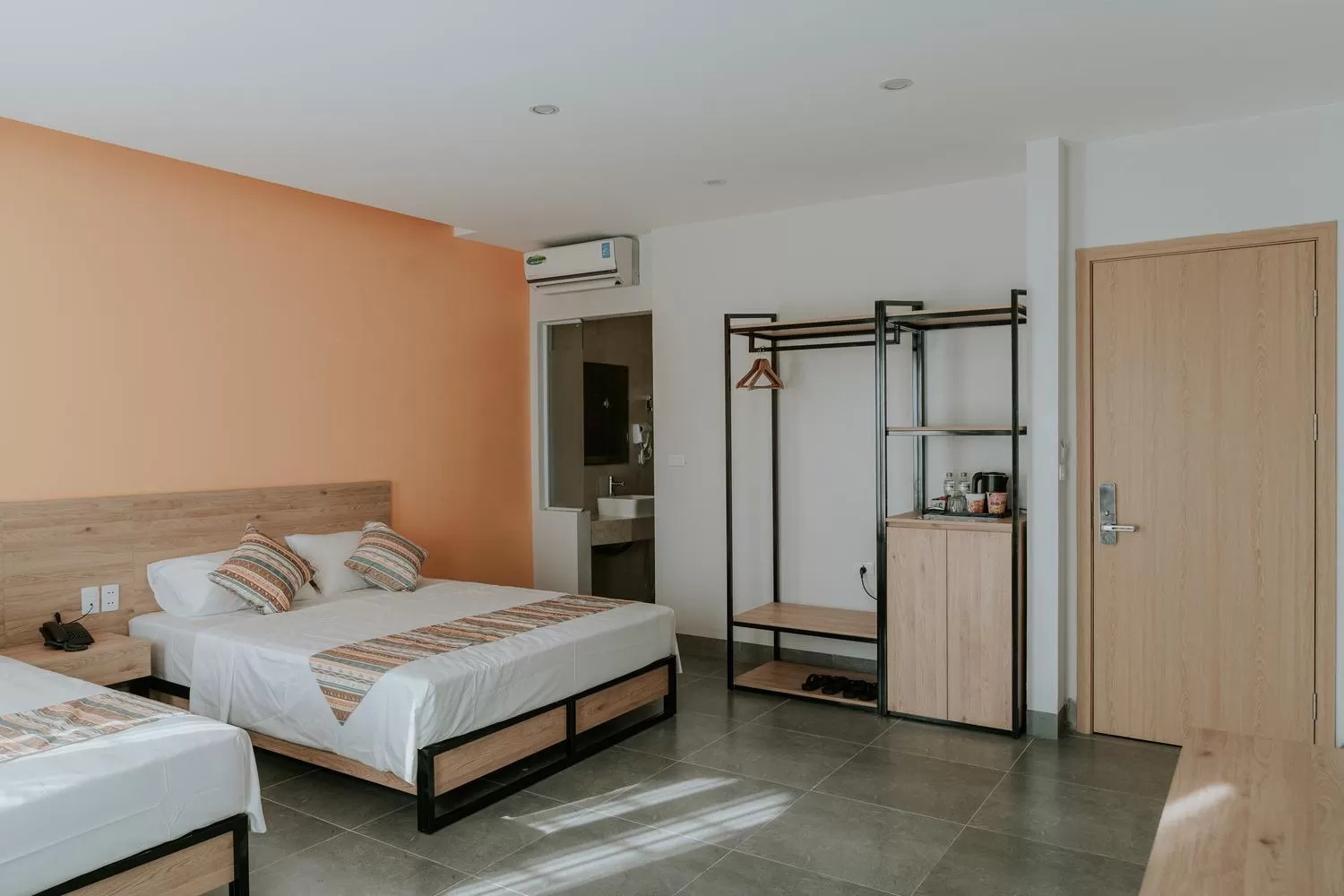 Photo of the whole room, Bed in Le Cactus Hotel Ha Long