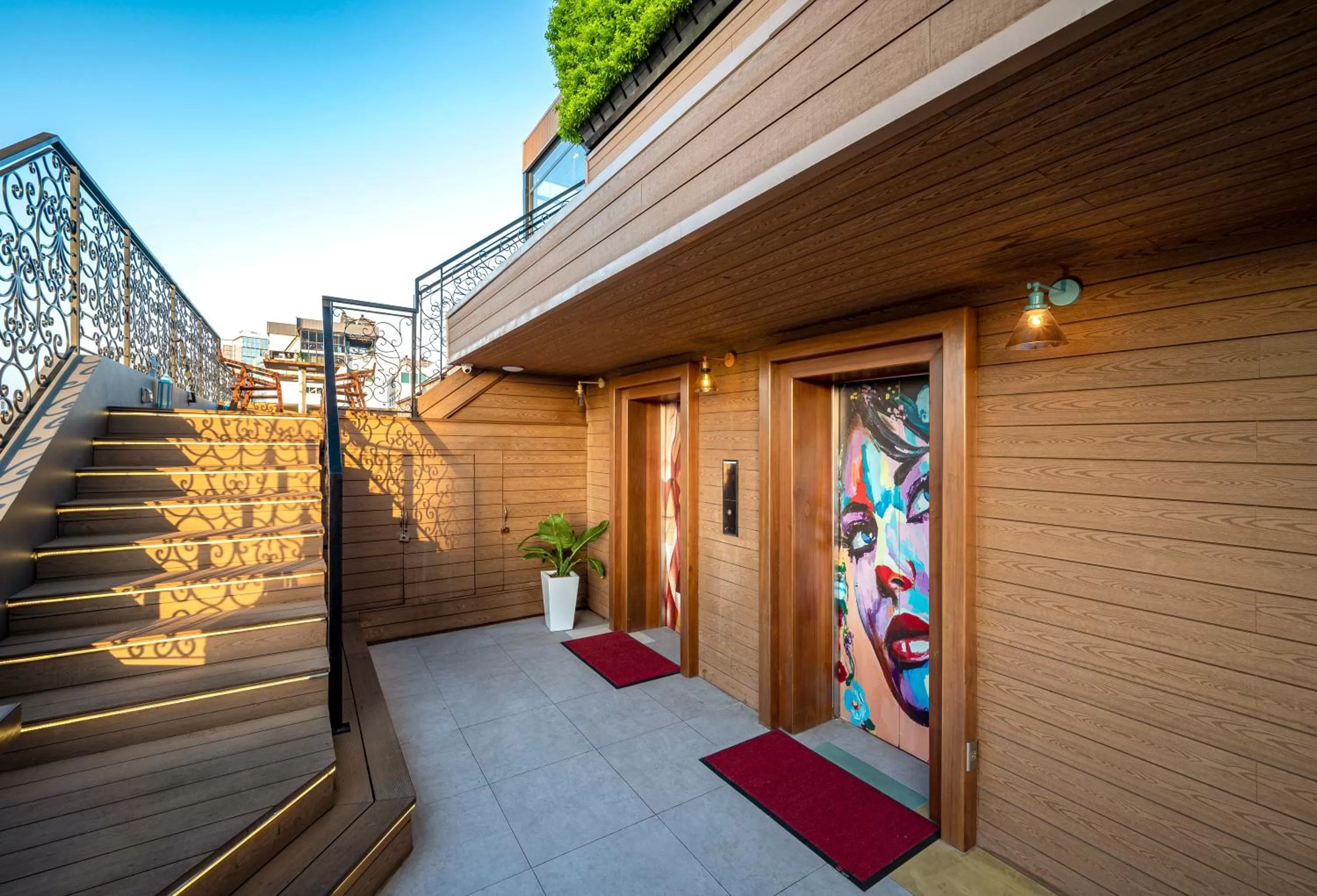 Area and facilities in Icon Saigon - LifeStyle Design Hotel