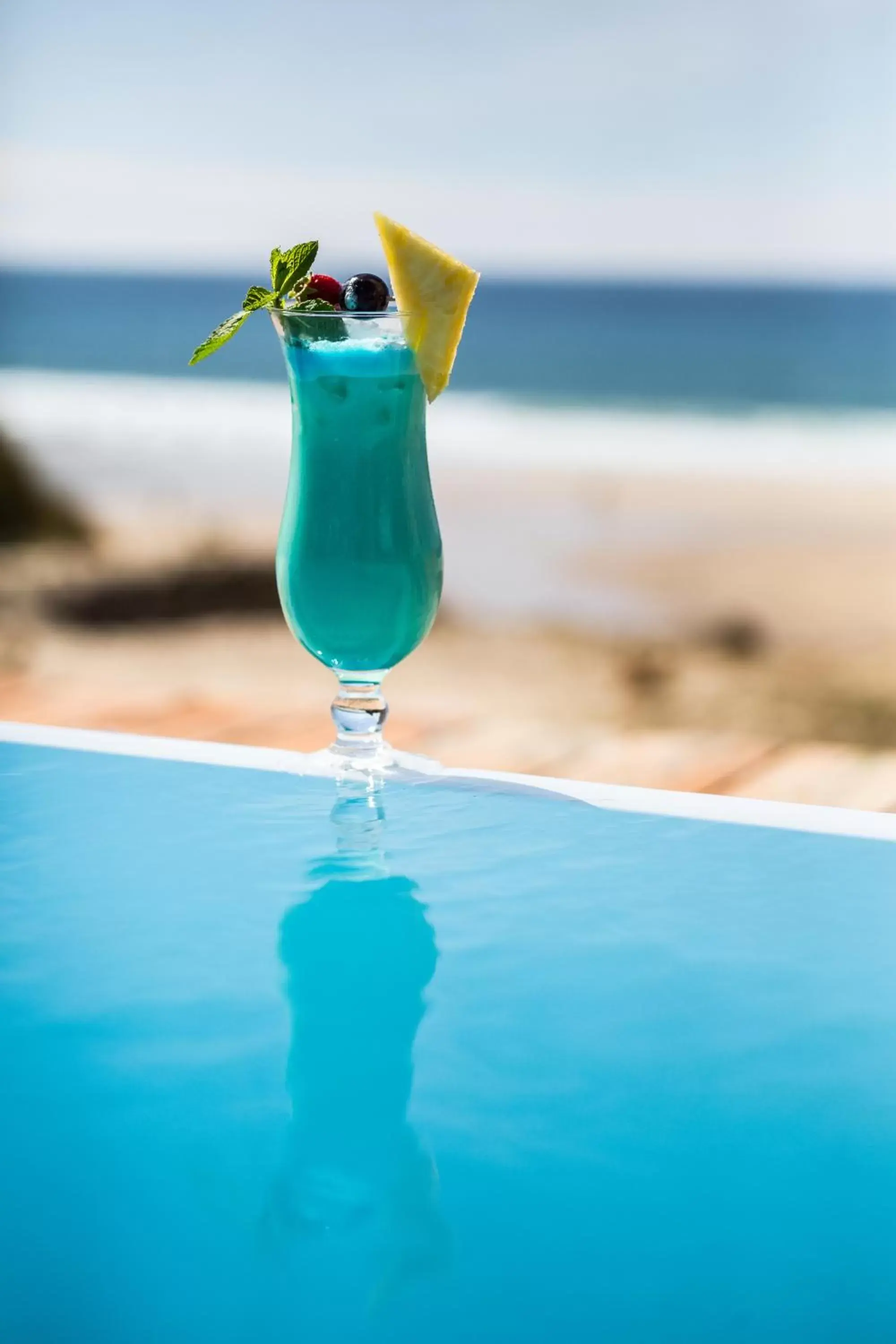 Swimming pool, Drinks in Le Grand Hotel de la Plage