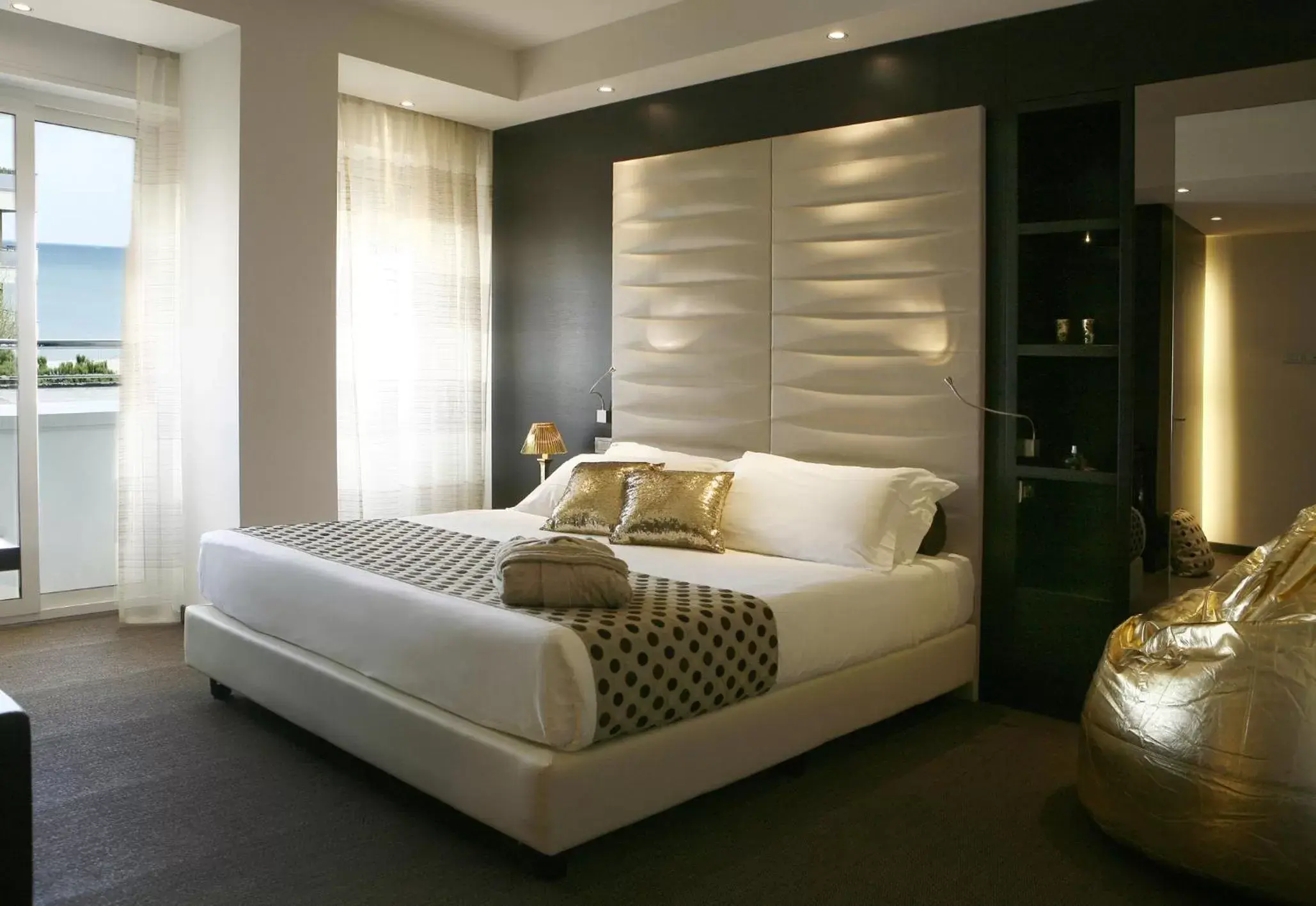 Decorative detail, Bed in Hotel Dory Decorative detail, Bed in Hotel Dory