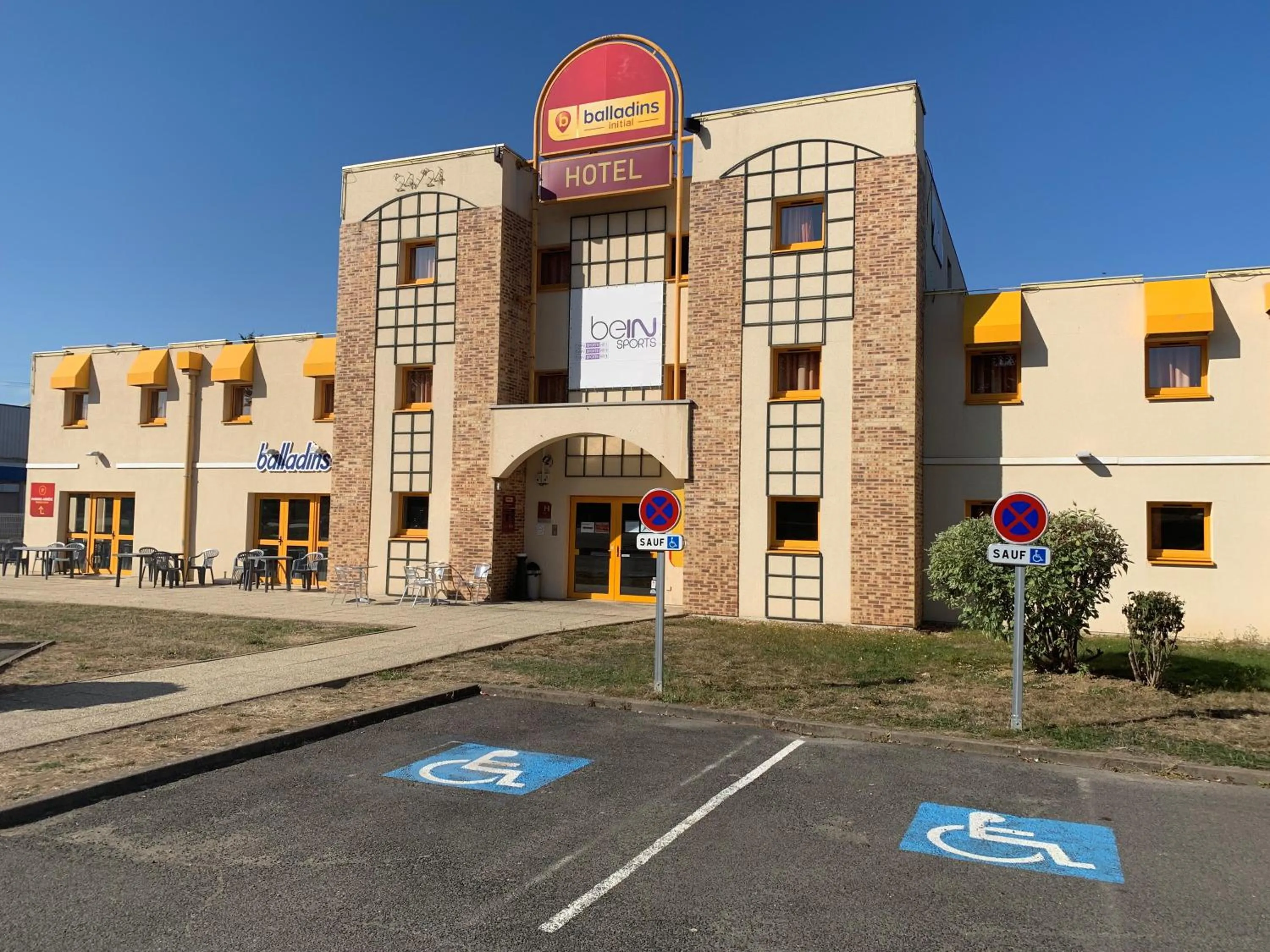 Property building in initial by balladins Tours Sud