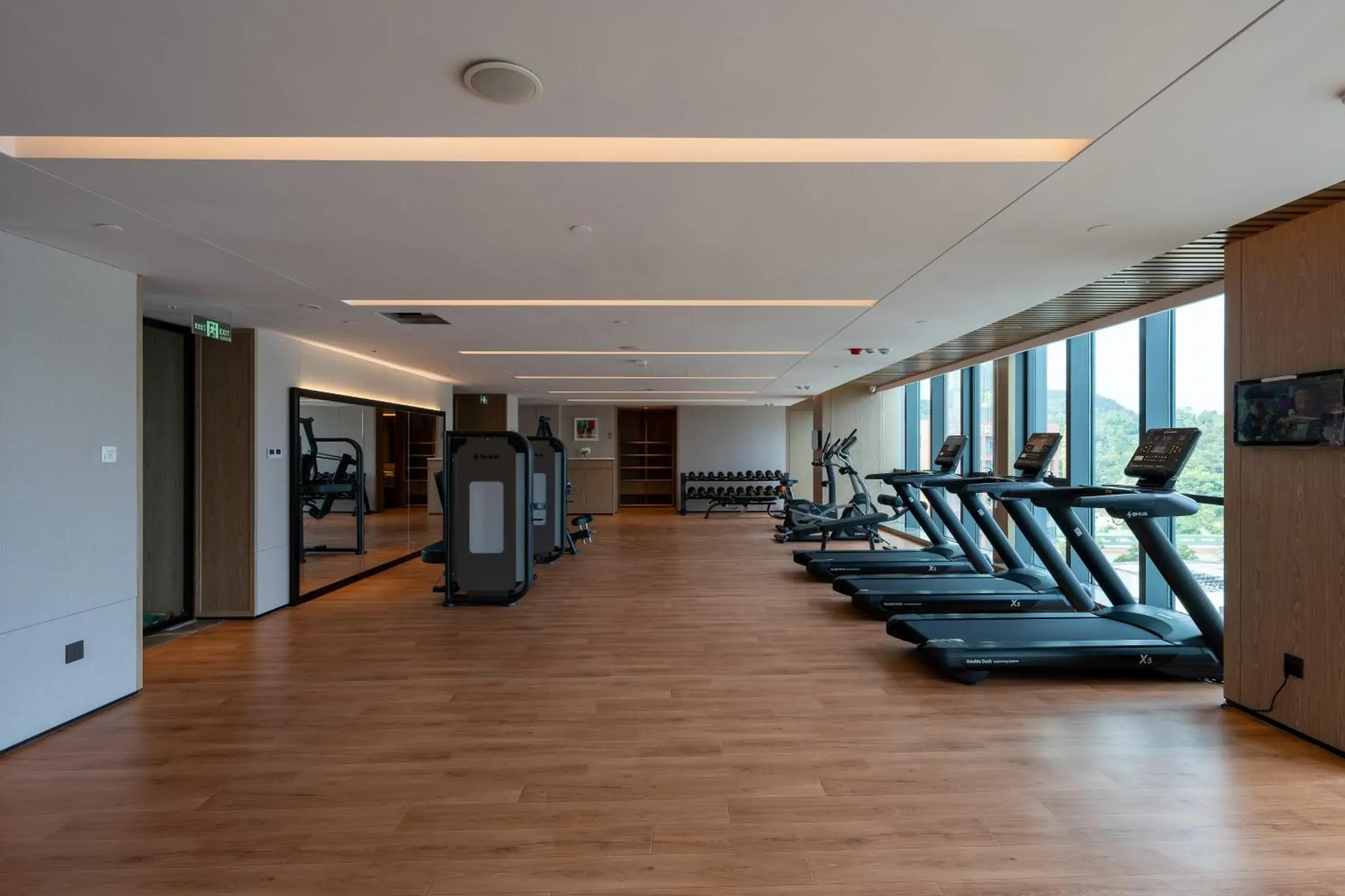 Spa and wellness centre/facilities, Fitness Center/Facilities in Holiday Inn Zhuhai City Center, an IHG Hotel