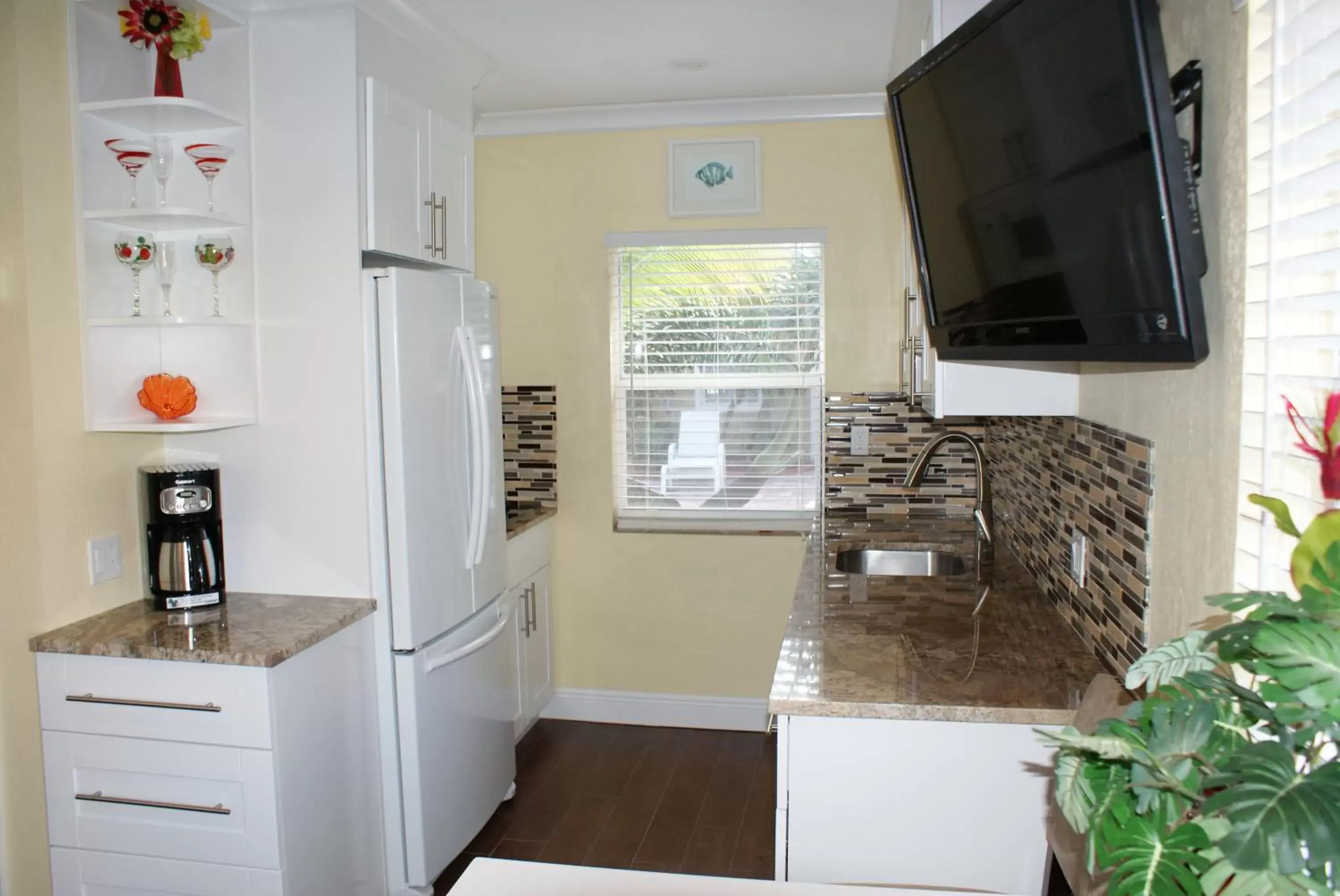 Kitchen or kitchenette, Kitchen/Kitchenette in Atlantic Shores Vacation Villas