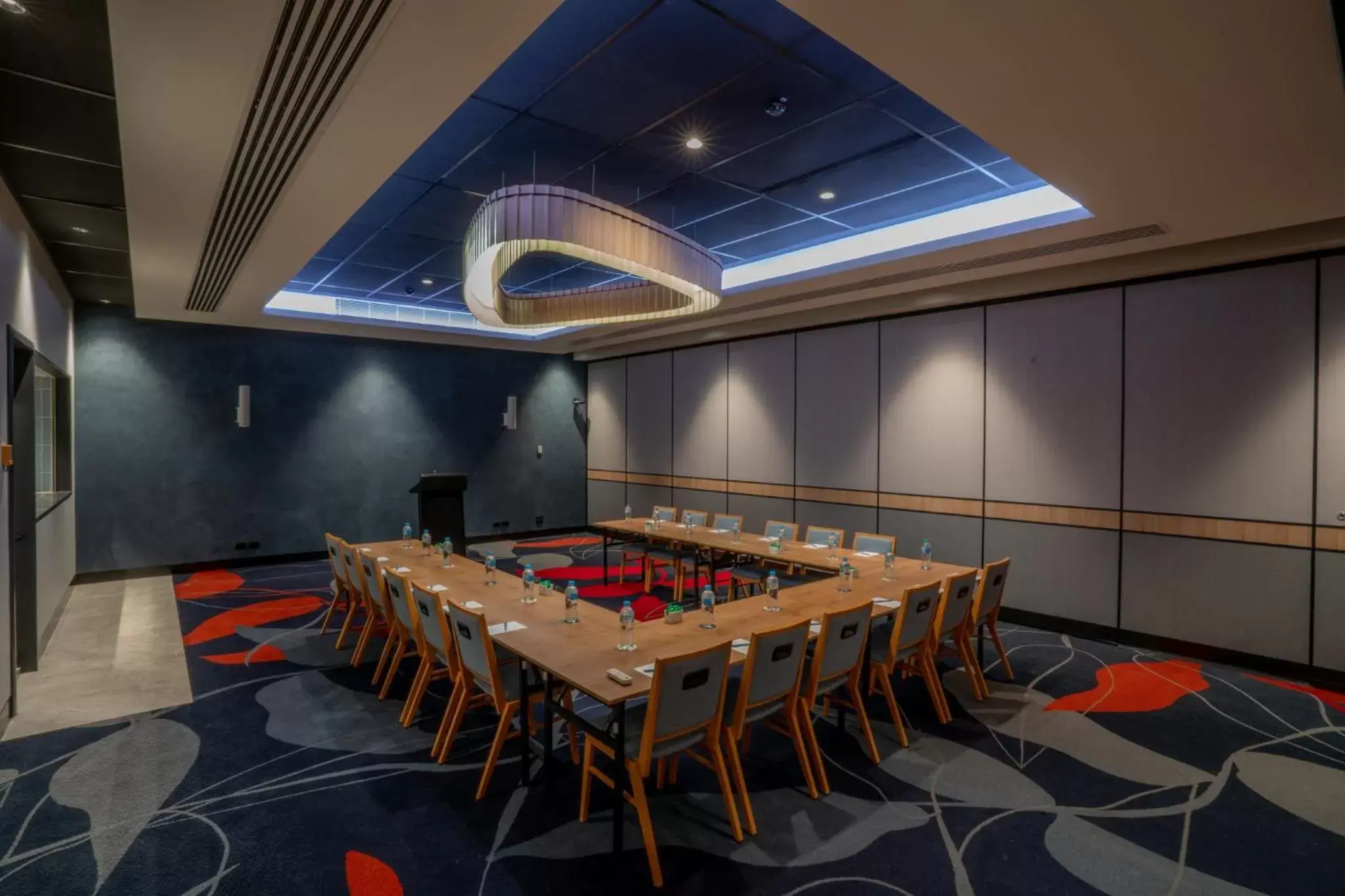 Meeting/conference room in Holiday Inn Sydney St Marys, an IHG Hotel