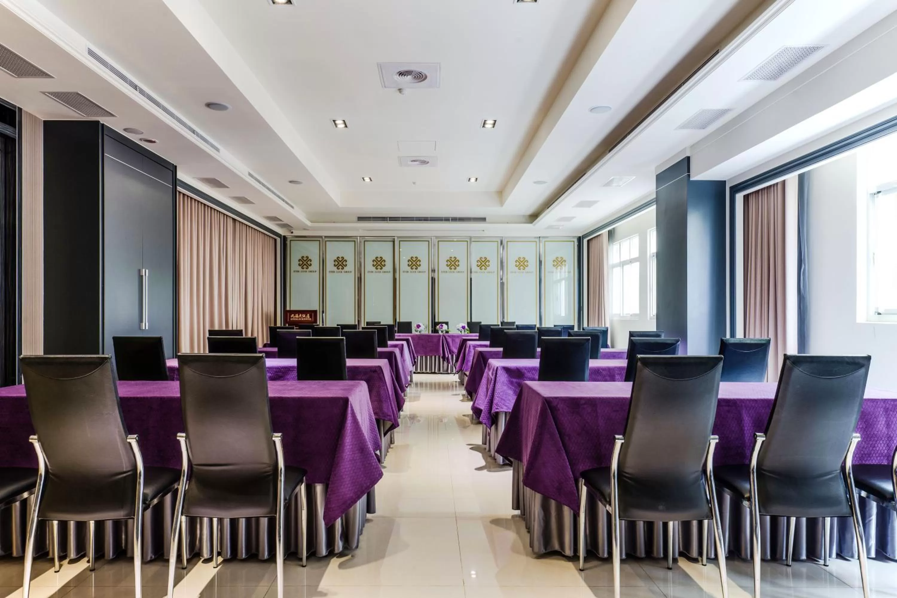 Meeting/conference room in Harmonious Hotel
