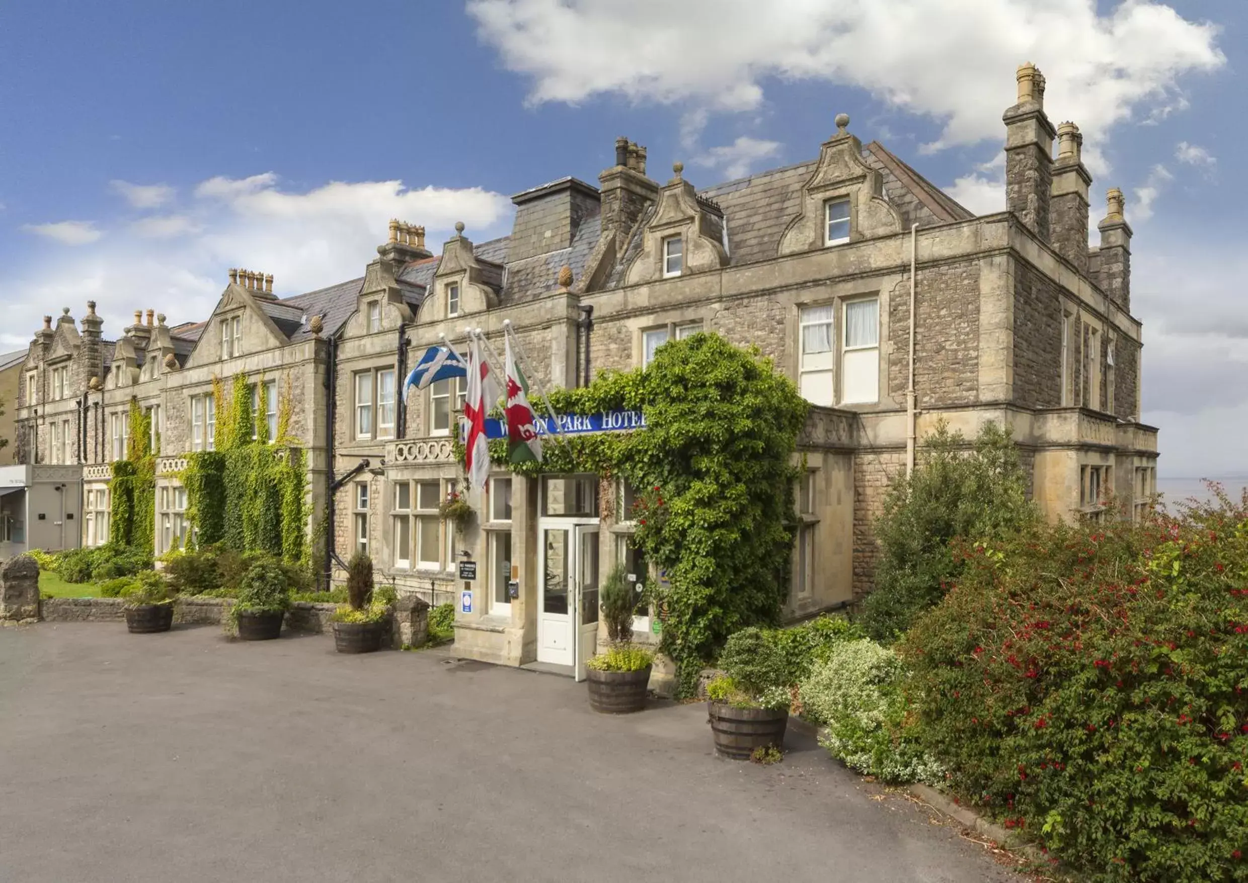 Facade/entrance, Property Building in Best Western Walton Park Hotel