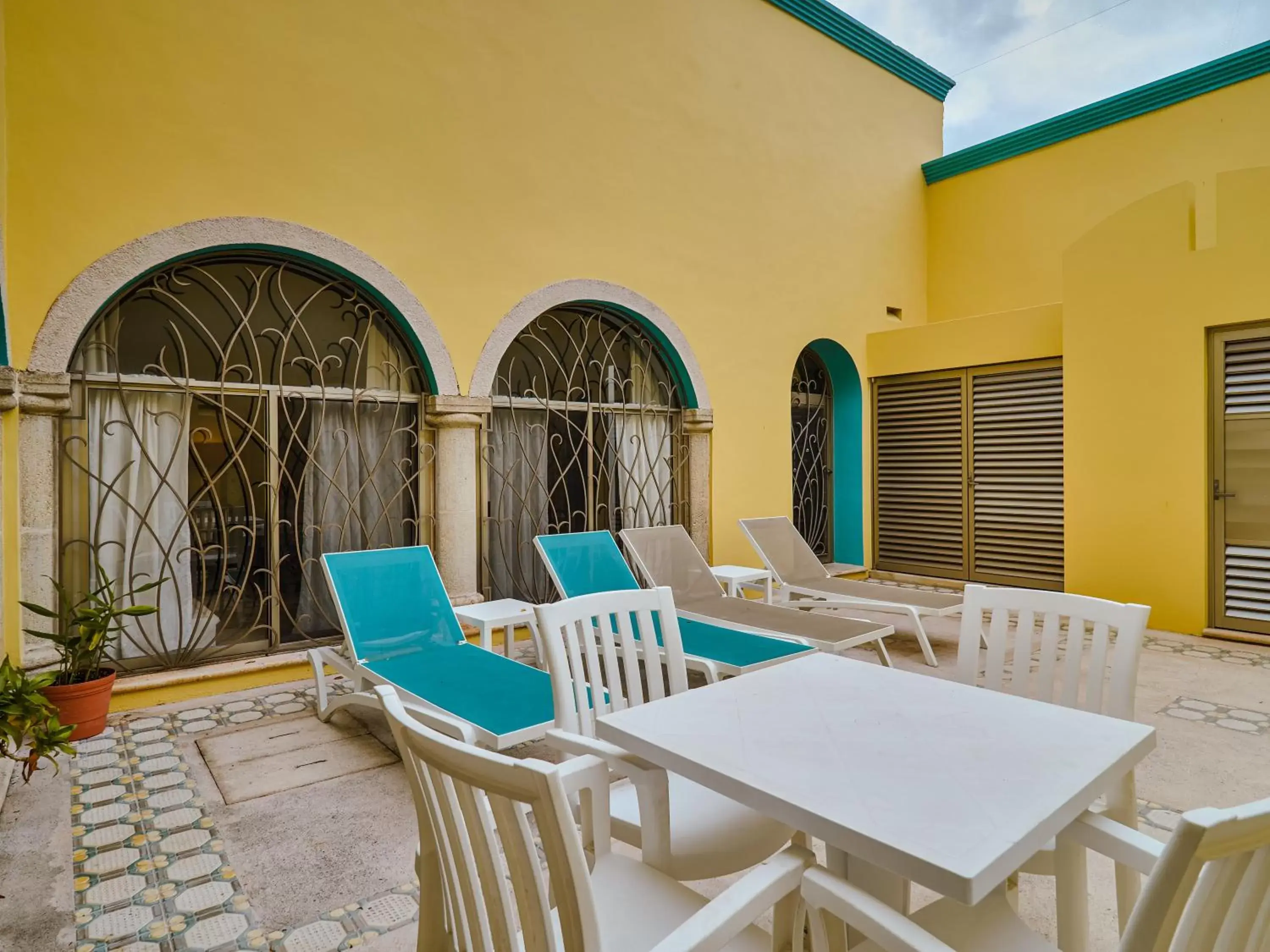 Swimming pool in Casona 66 Merida Boutique Hotel