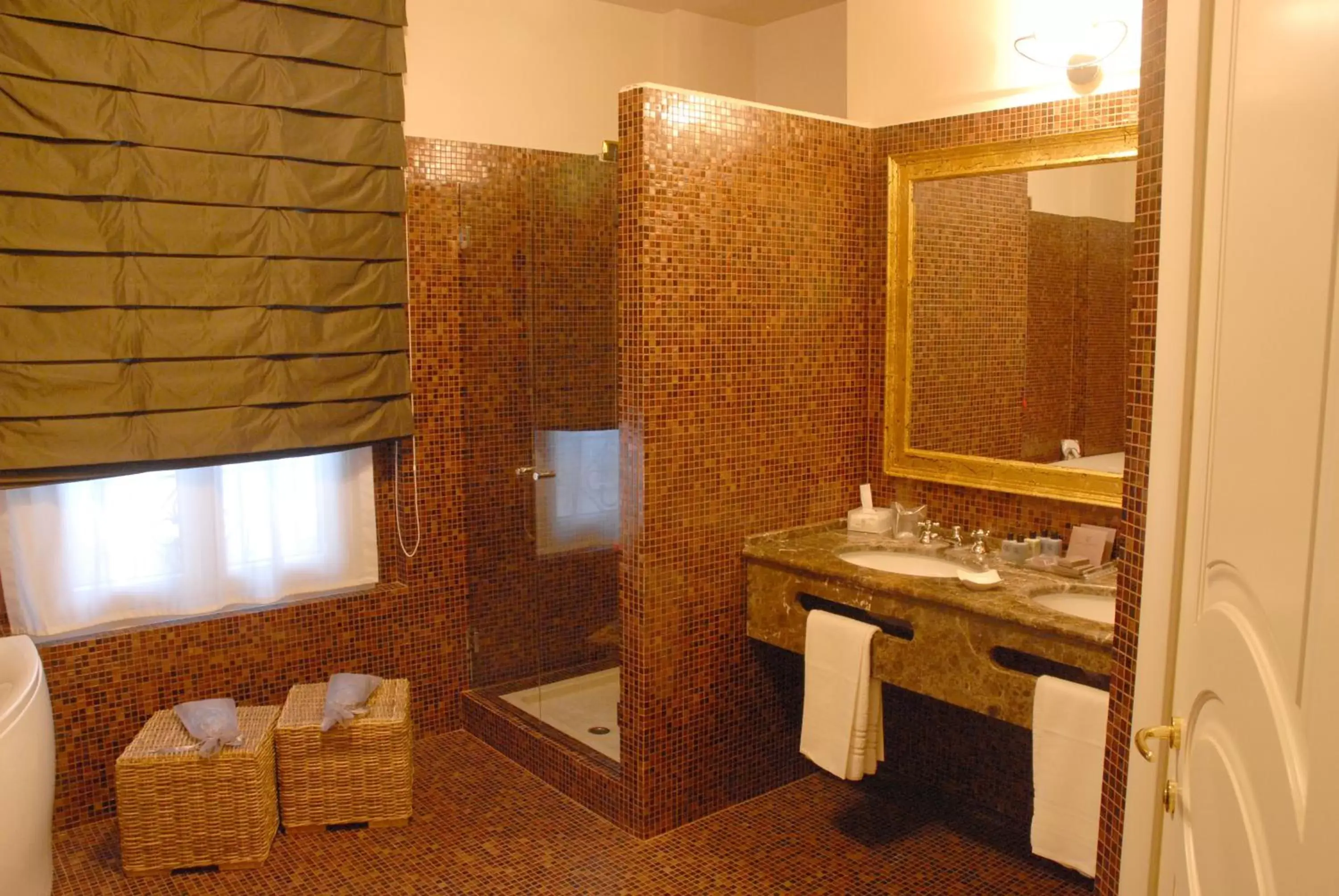 Bathroom in Grand Visconti Palace