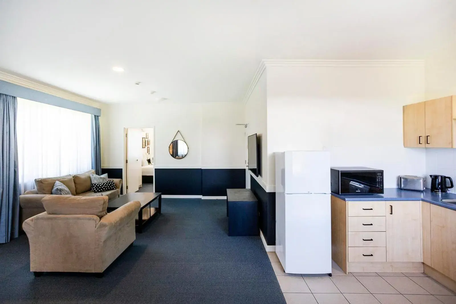 TV and multimedia, Seating Area in Hawkesbury Race Club Motel