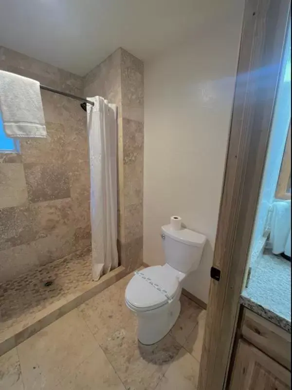 Bathroom in TimberLodge Inn