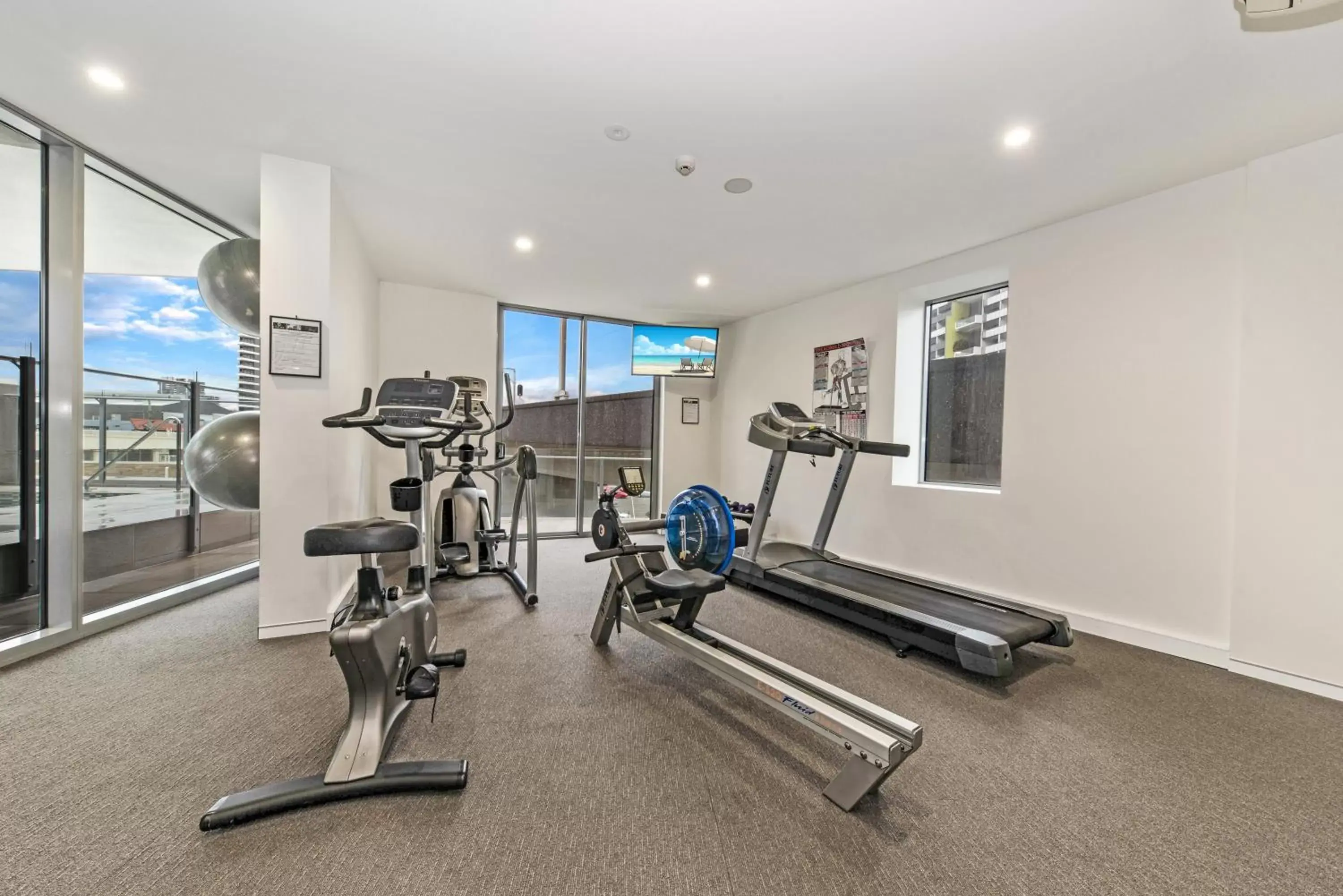 Fitness centre/facilities, Fitness Center/Facilities in The Capitol Apartments