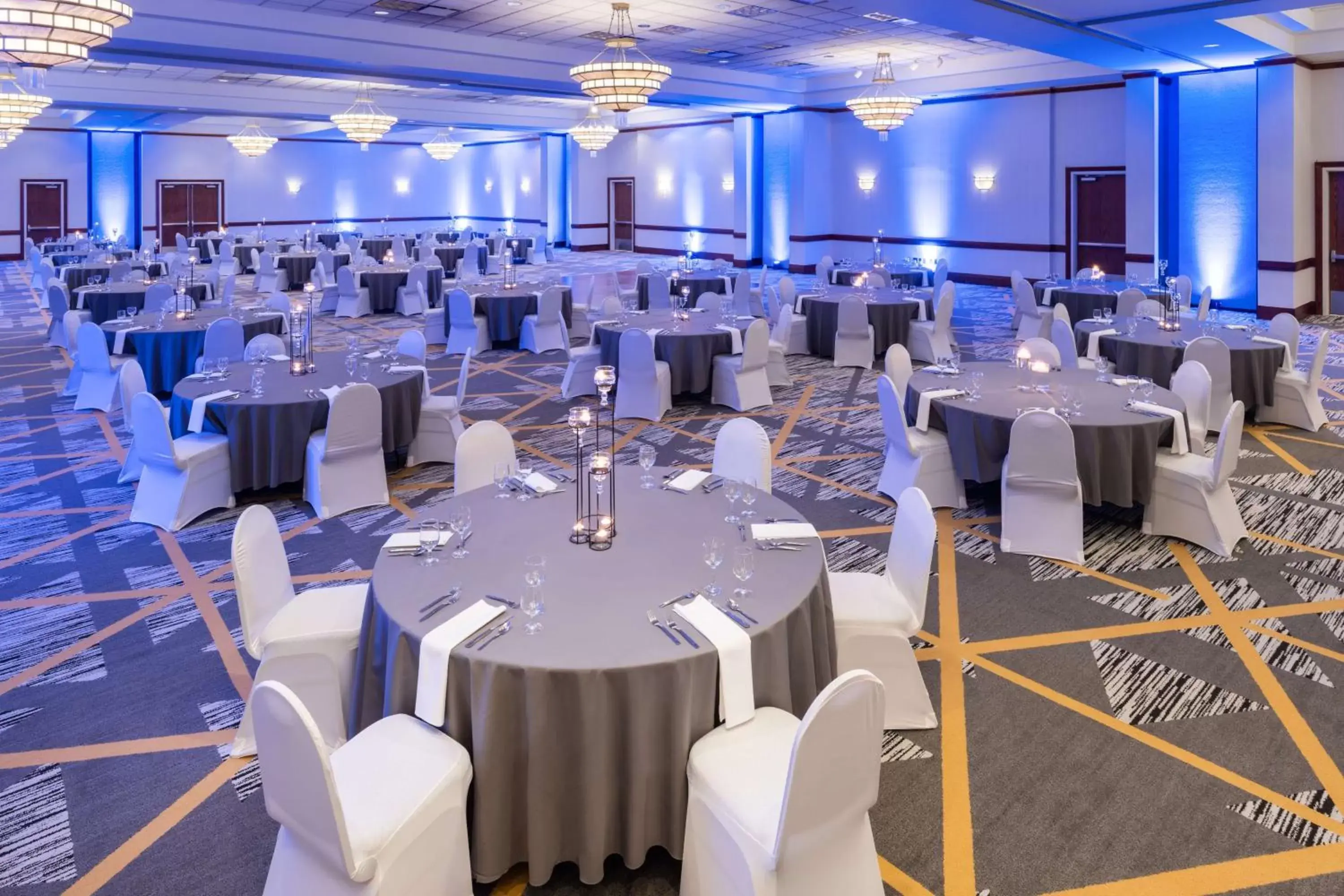 Meeting/conference room, Banquet Facilities in Embassy Suites by Hilton Portland Airport